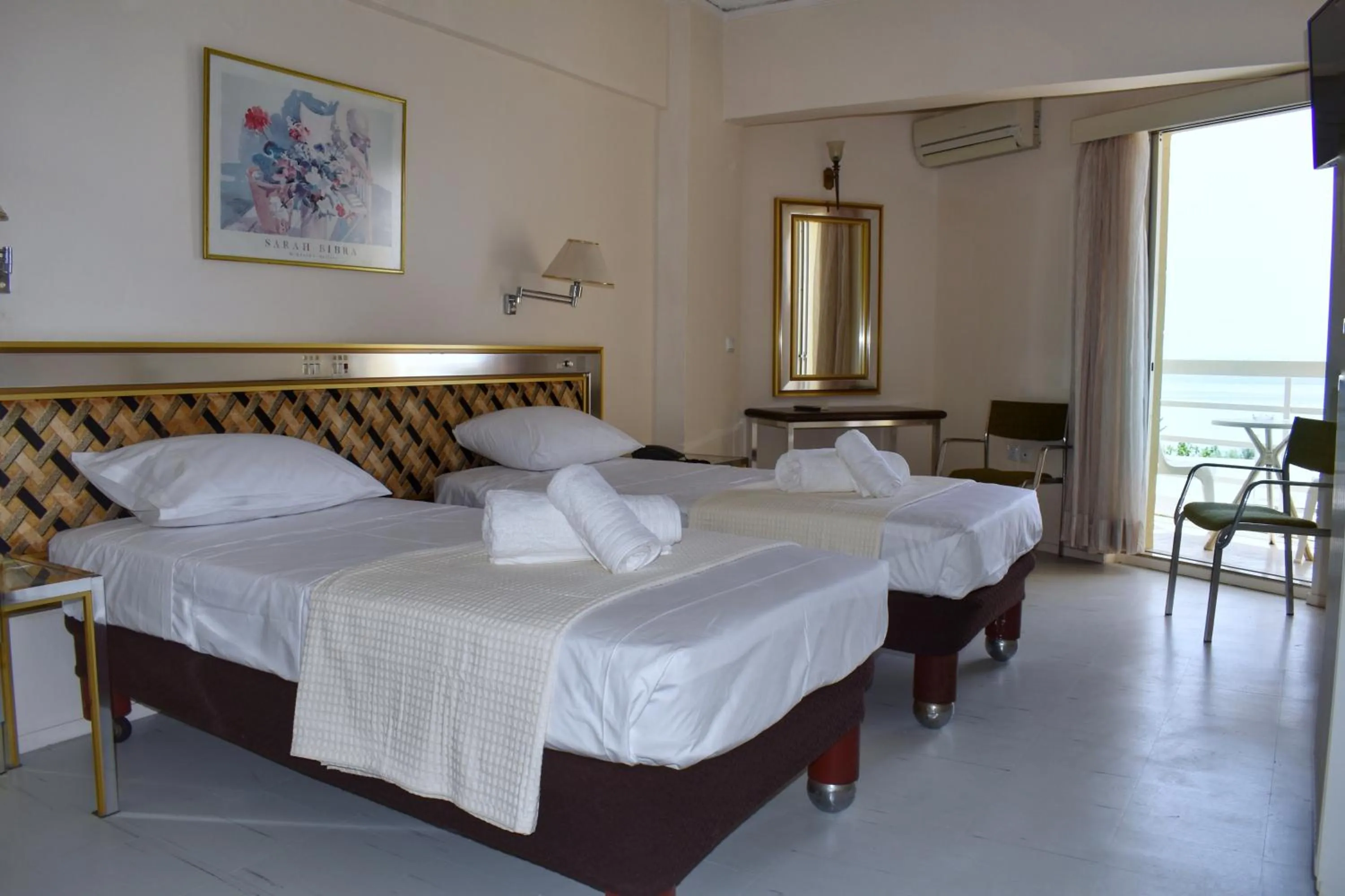 Bedroom, Bed in Hotel Theoxenia