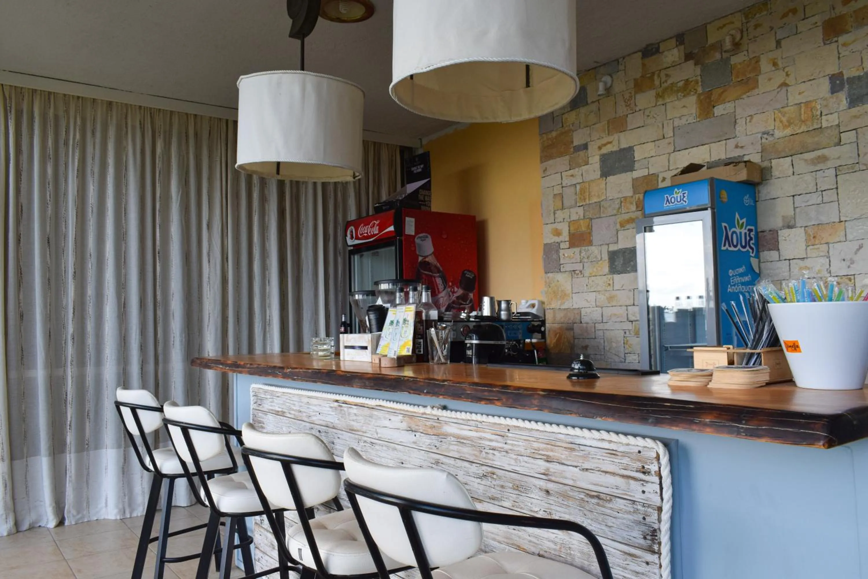 Lounge or bar in Hotel Theoxenia