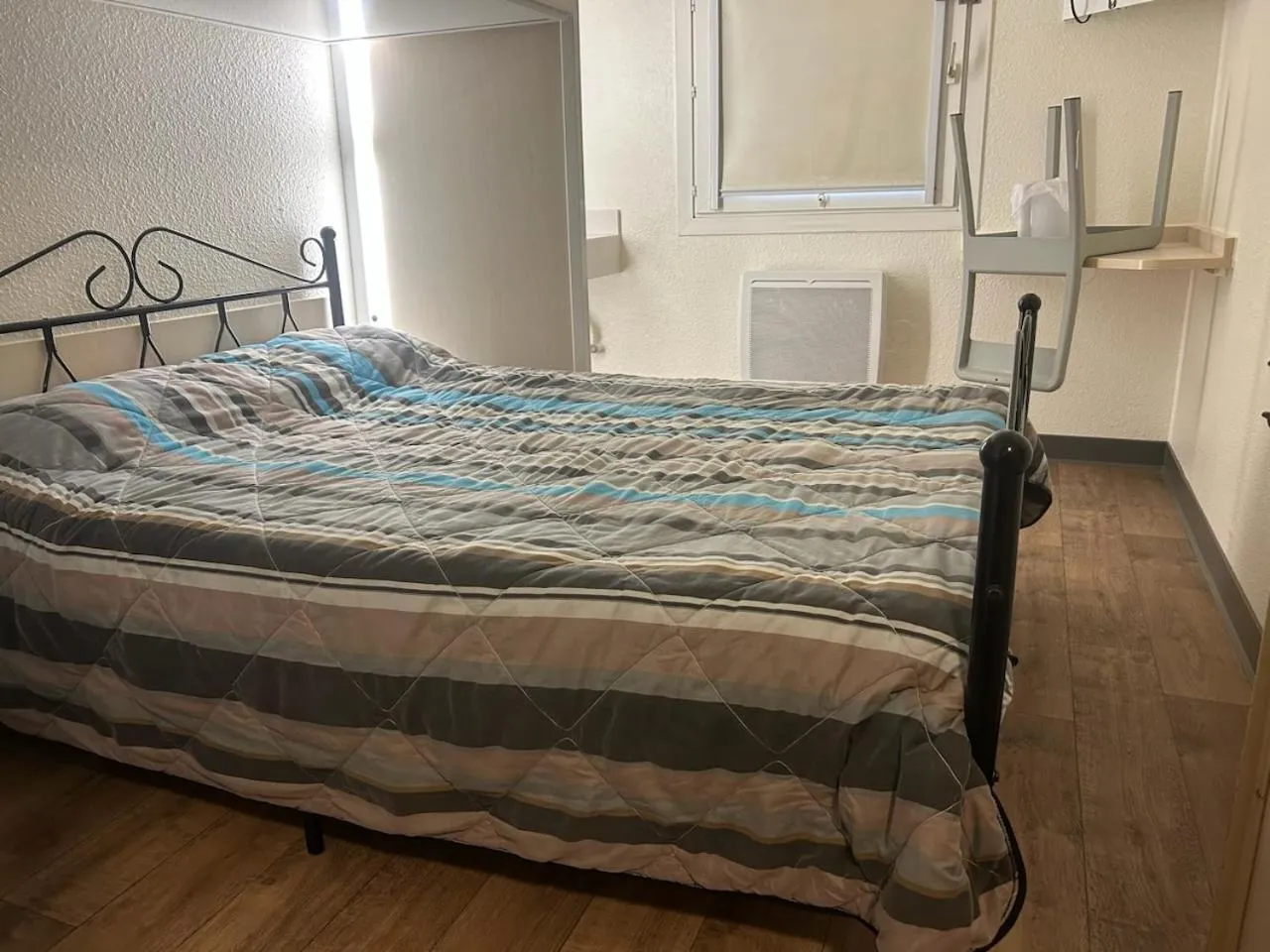 Bed in Fyl hôtel Saint Pol