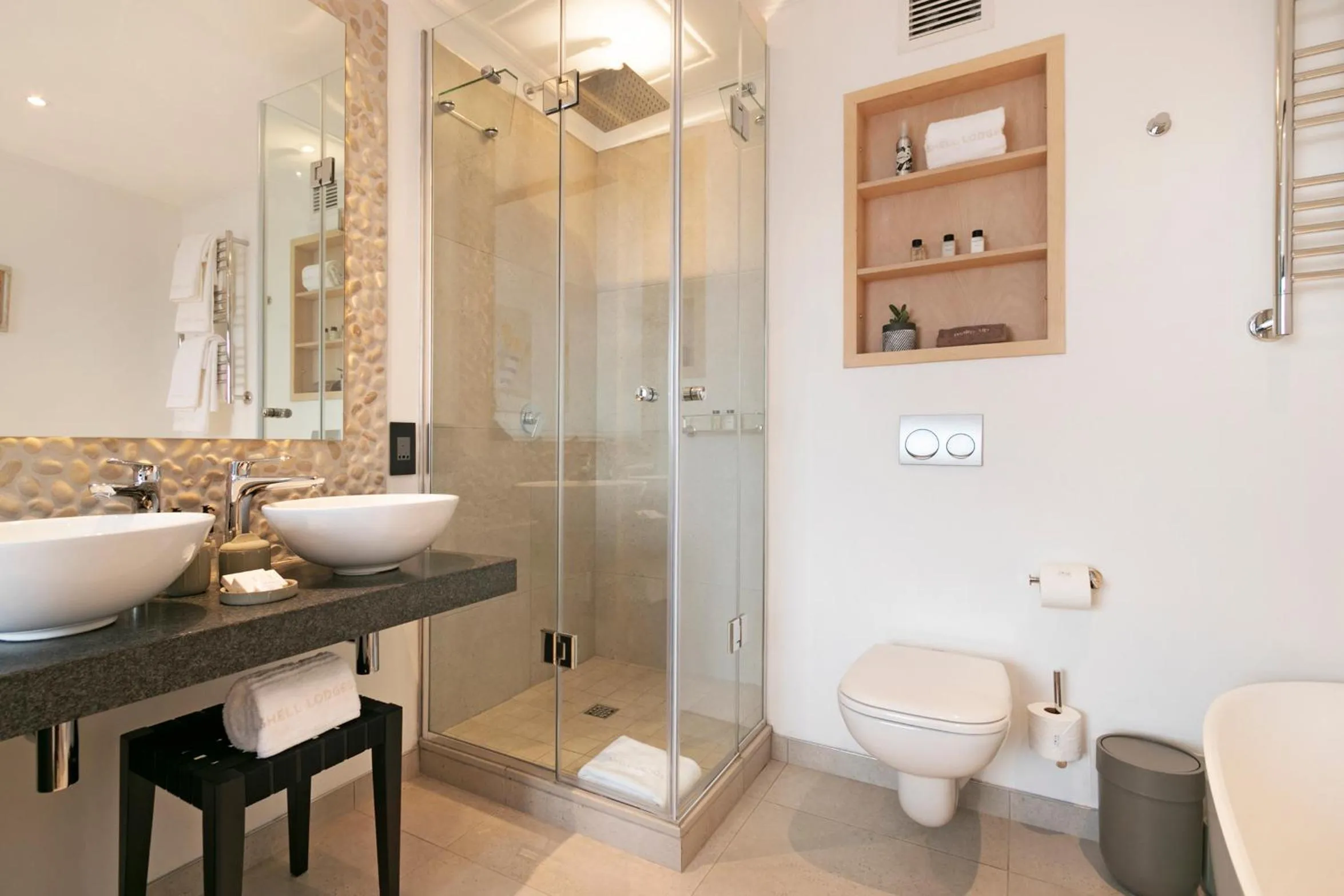 Shower in The Murex