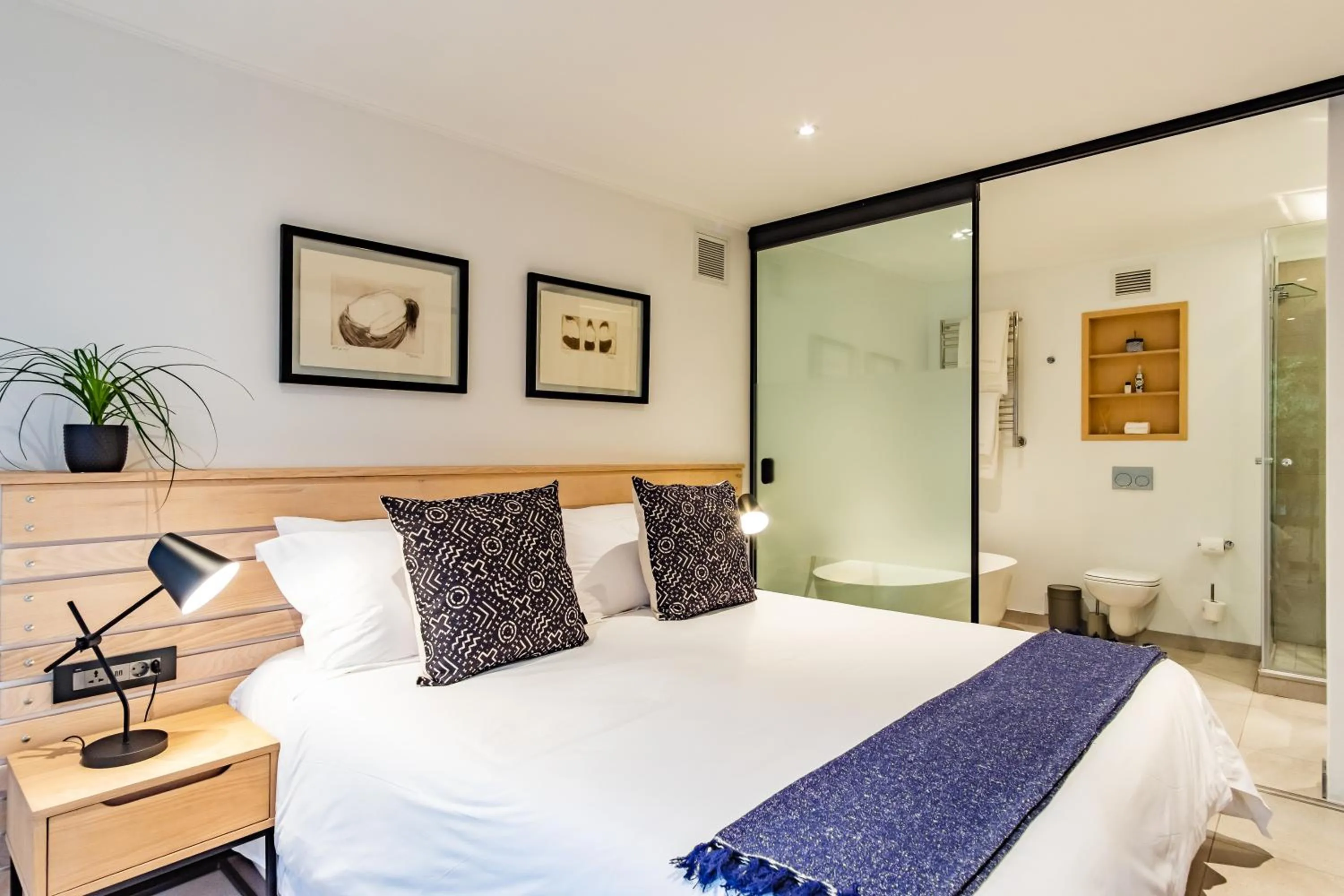 Bed in The Murex