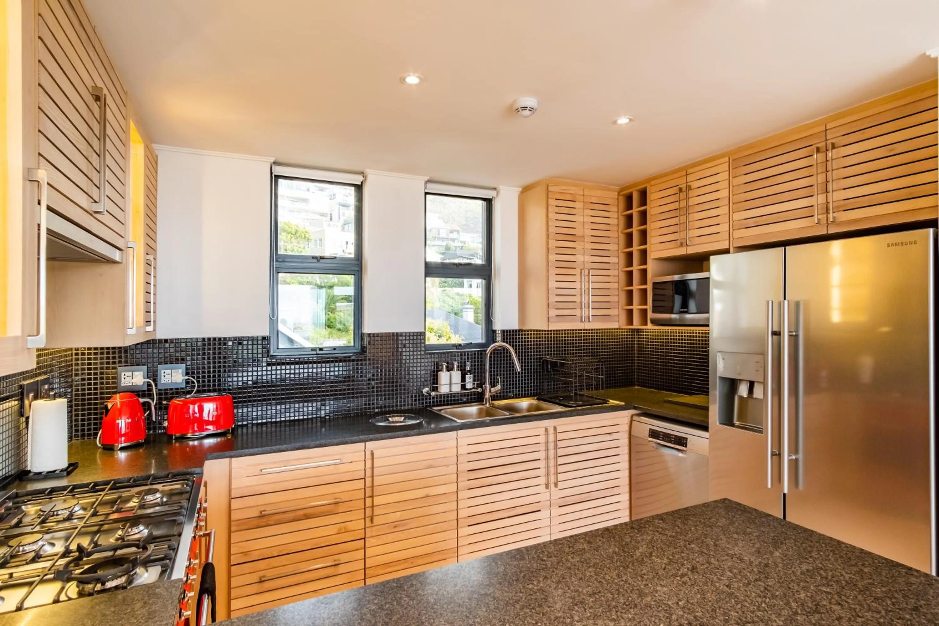 Kitchen or kitchenette in The Murex