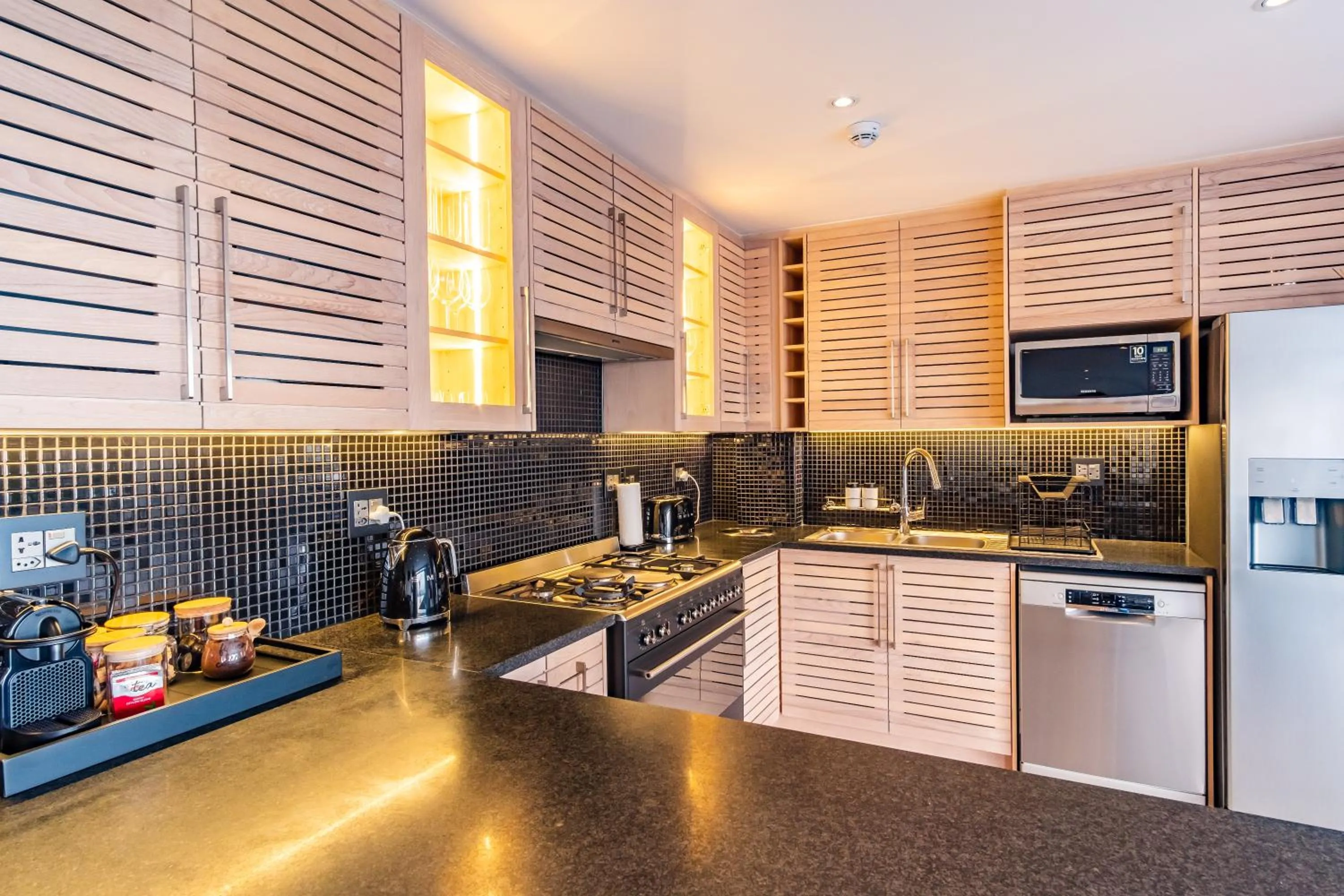 Kitchen or kitchenette in The Murex
