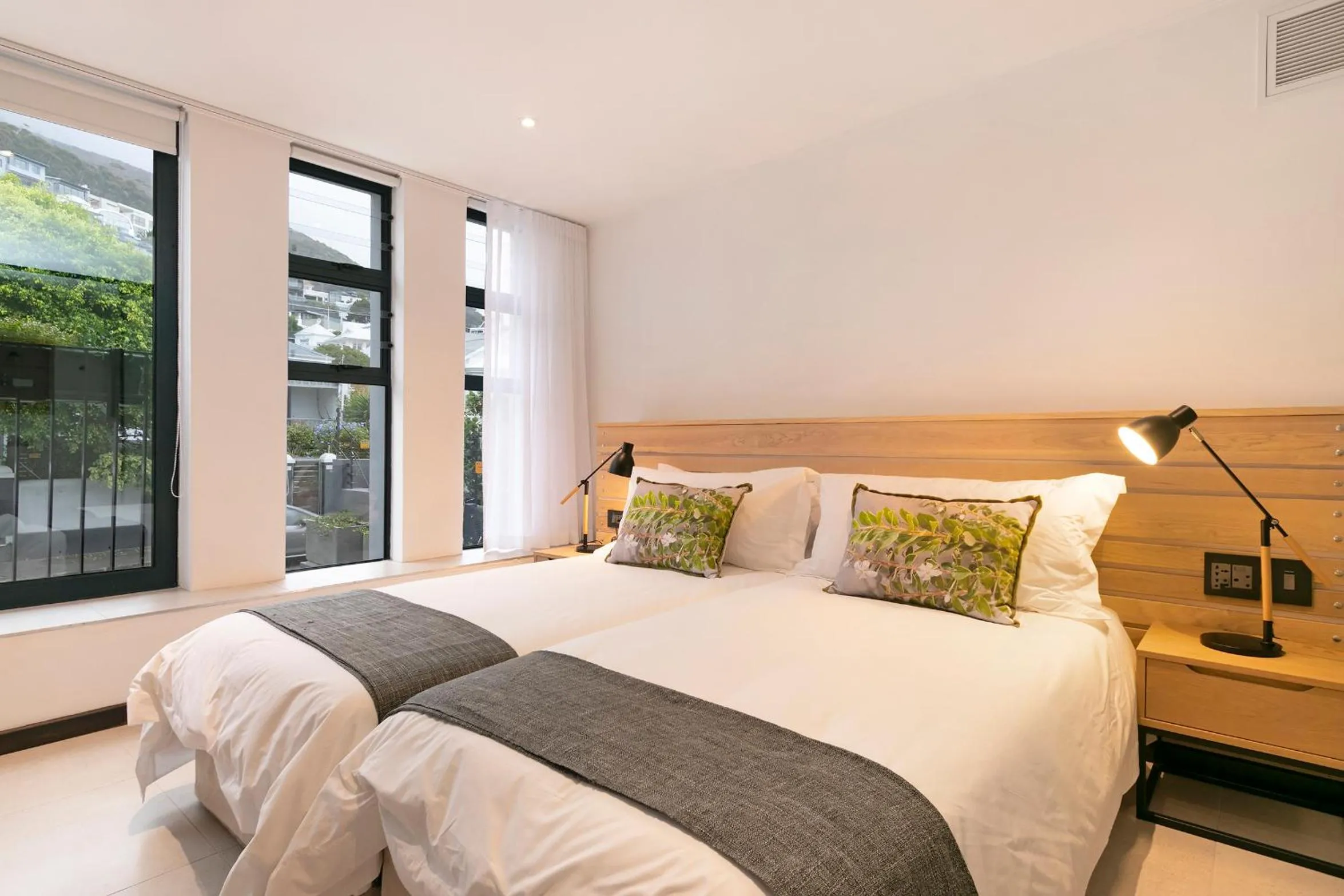 Bedroom, Bed in The Murex