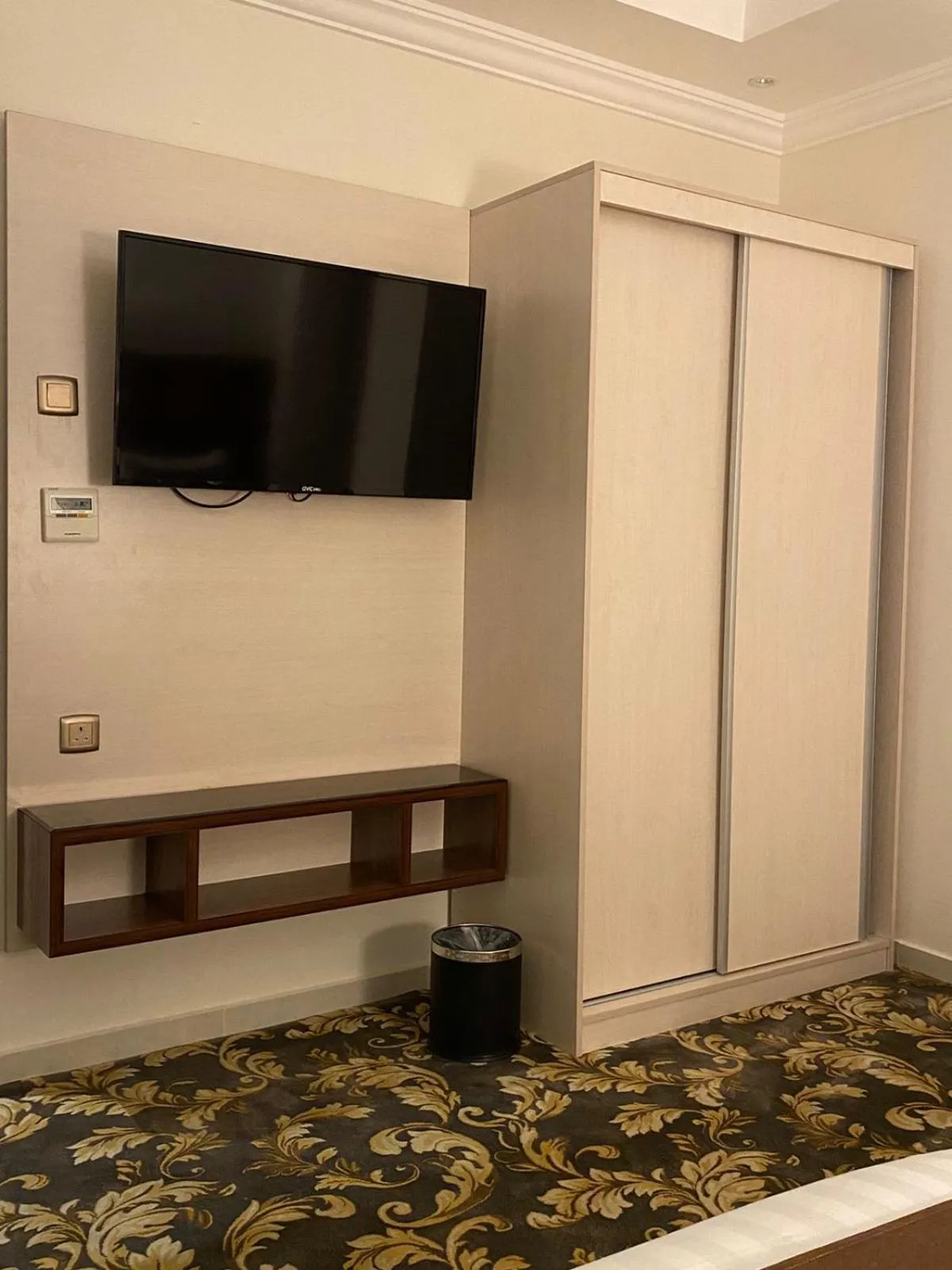 Bellevue Park Royal Hotel
