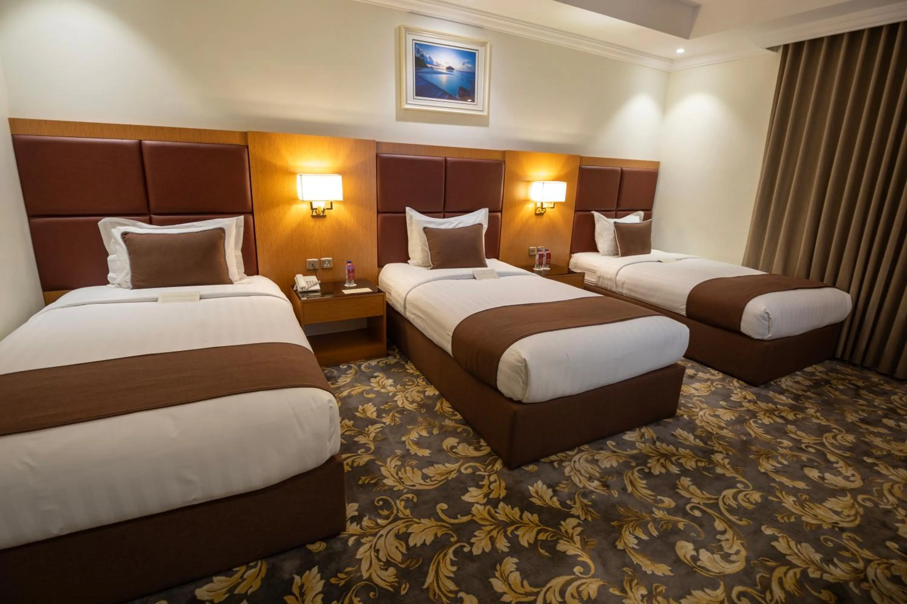 Bed in Bellevue Park Royal Hotel