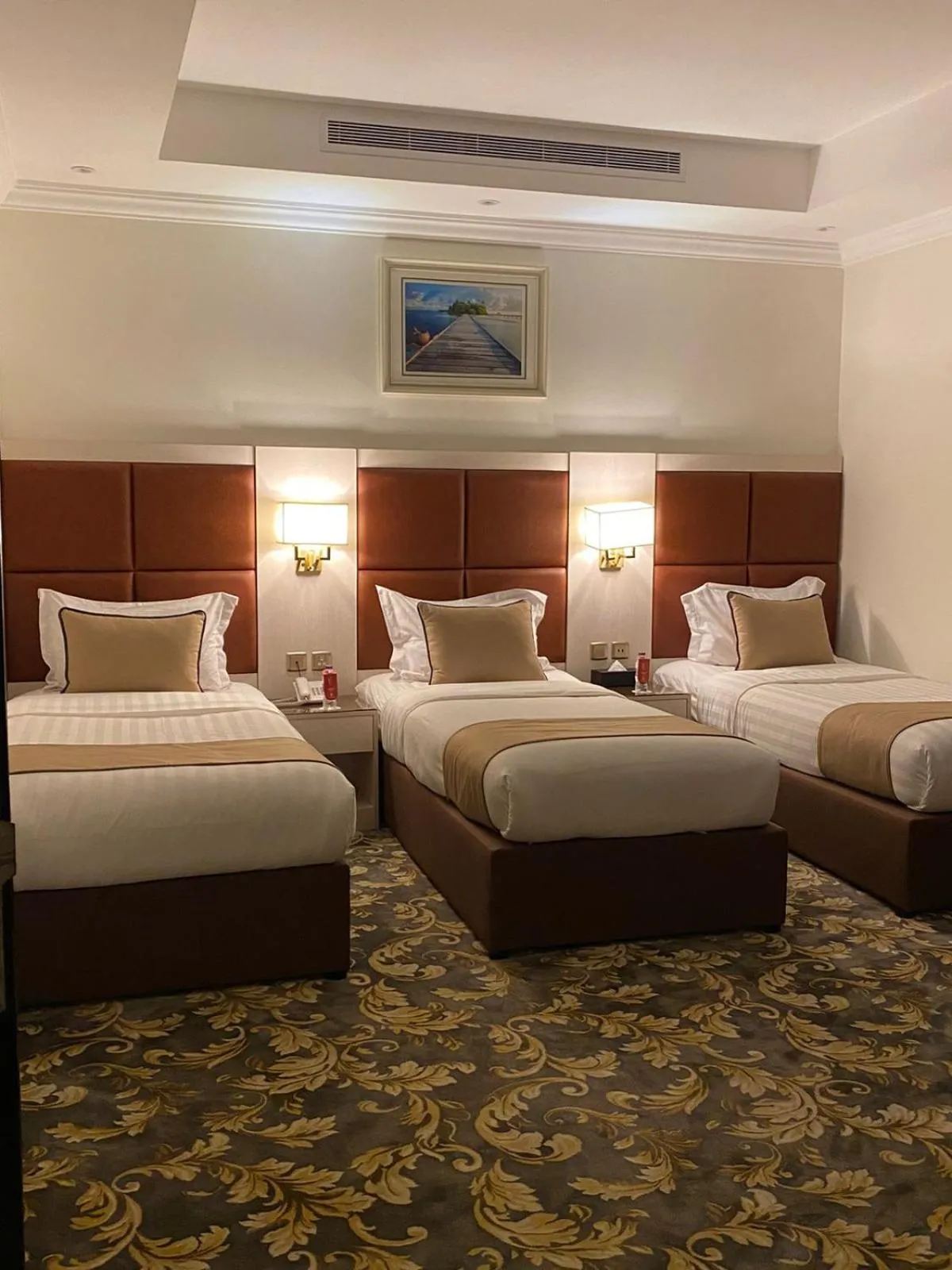 Bed in Bellevue Park Royal Hotel