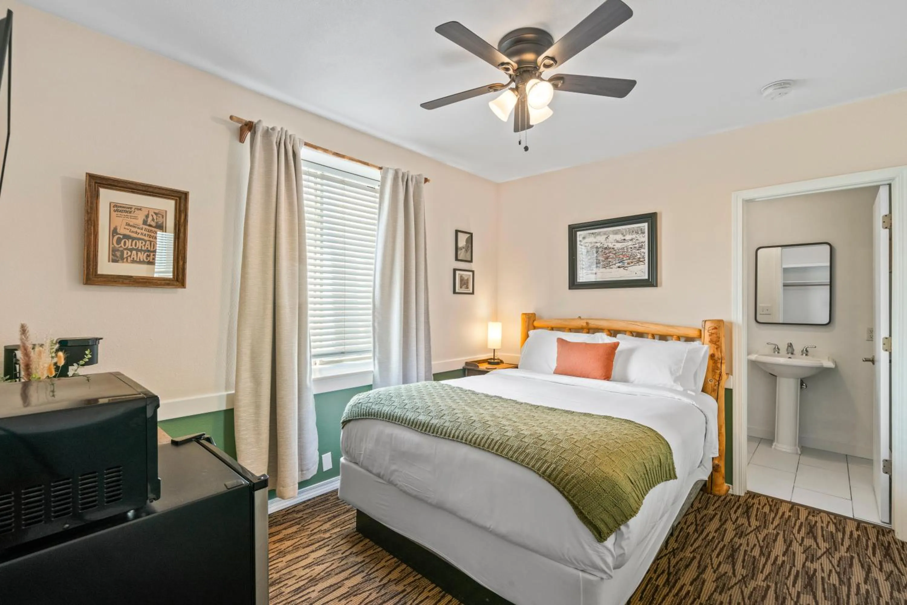 Bed in The Bent Elbow