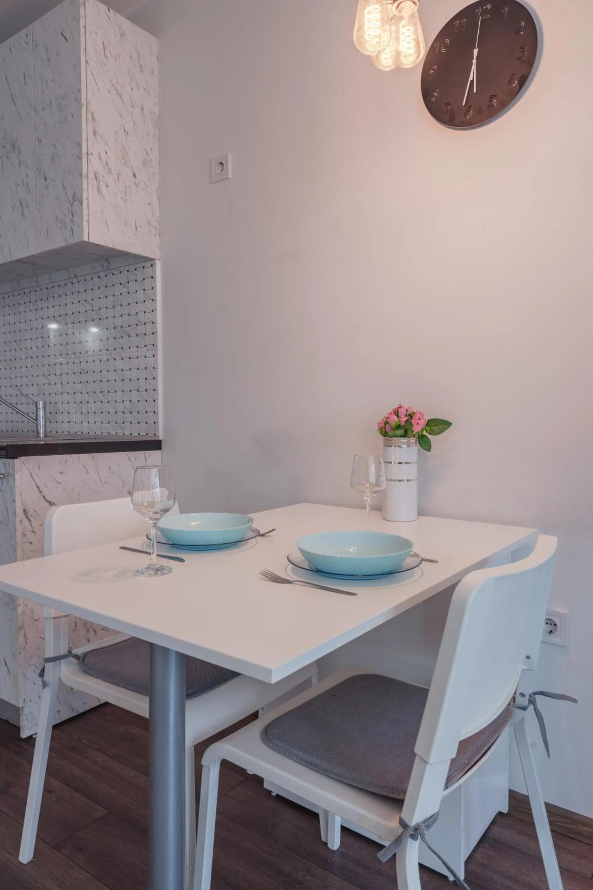 Dining area in Bright Studio in the City Center