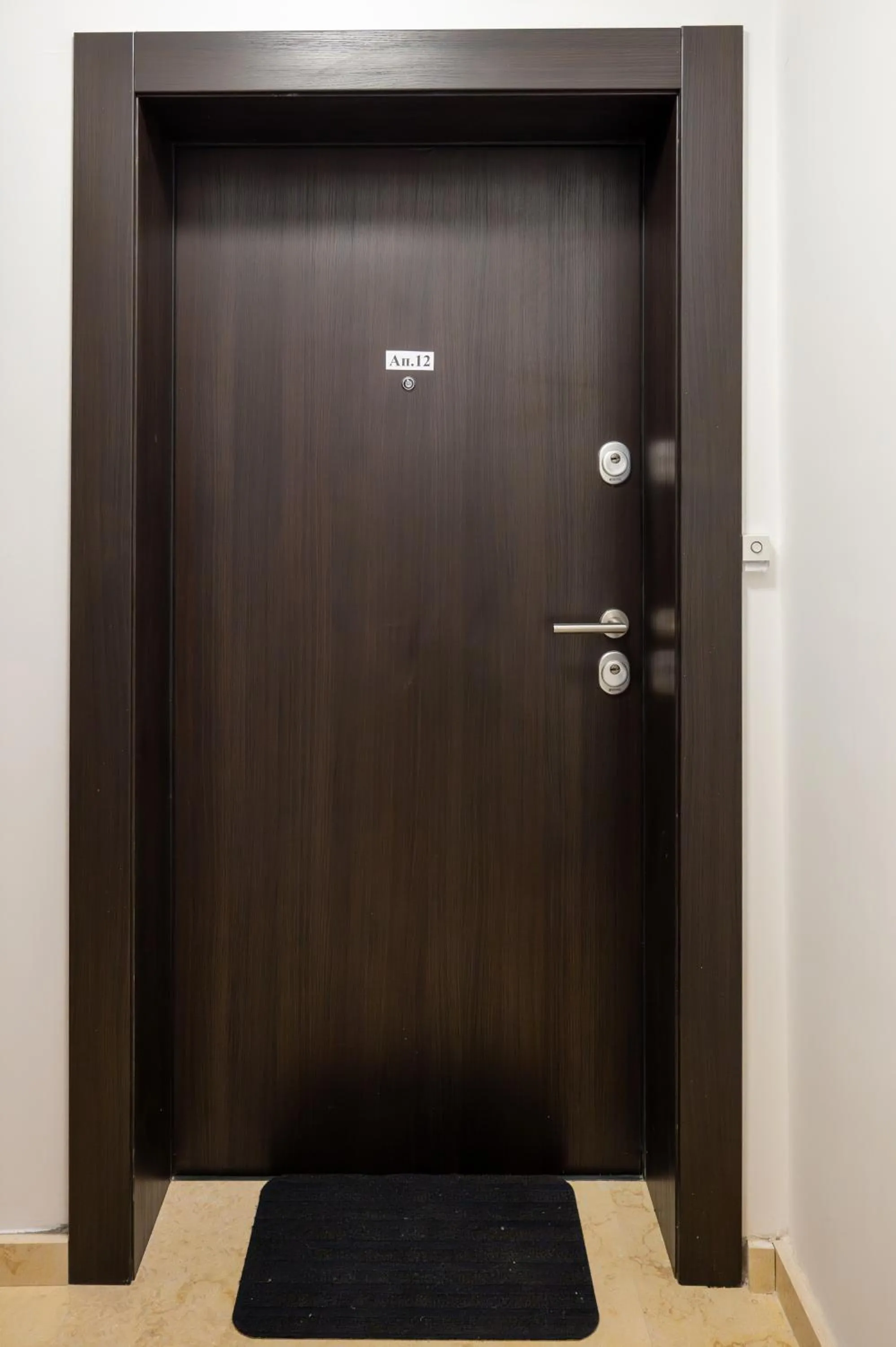 Facade/entrance in Bright Studio in the City Center