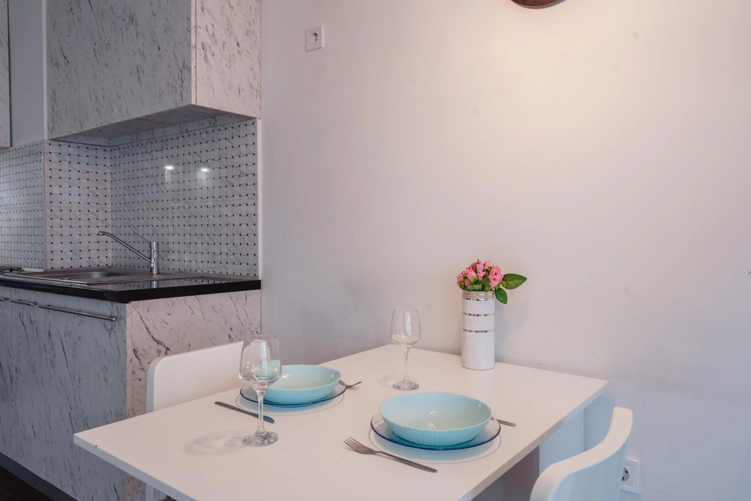 Kitchen or kitchenette in Bright Studio in the City Center