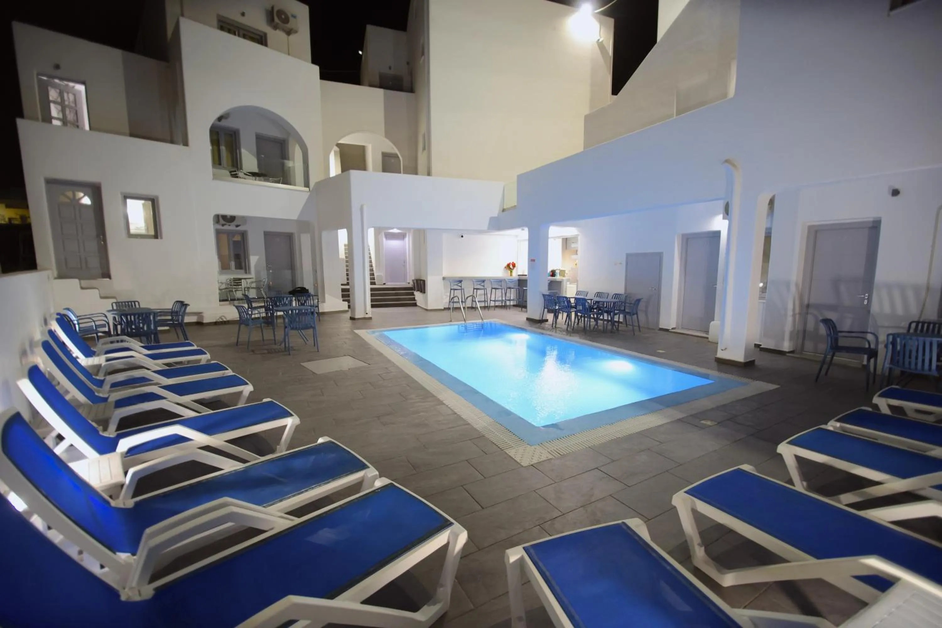 Night in Dodomar Selections