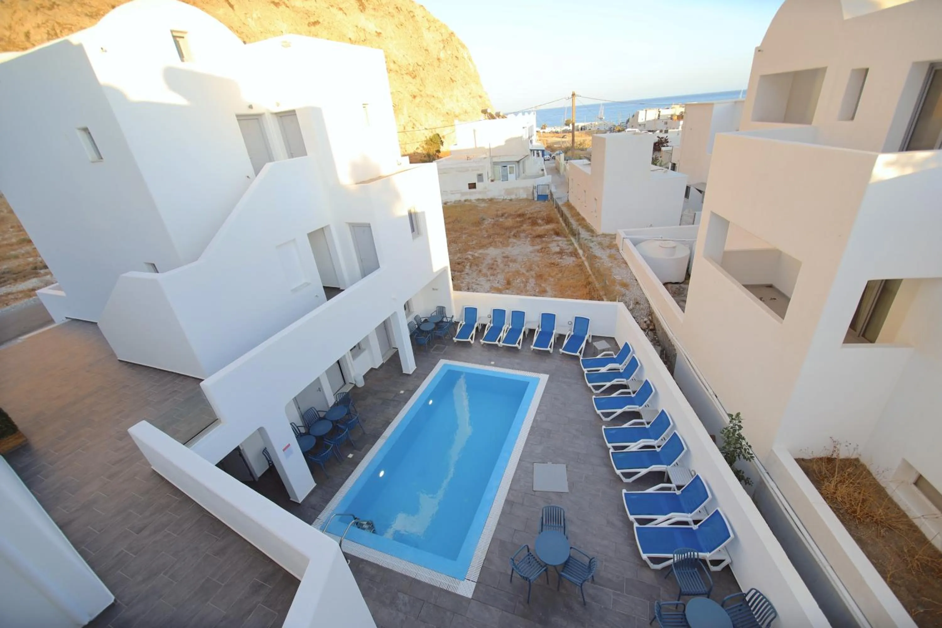 Pool view in Dodomar Selections