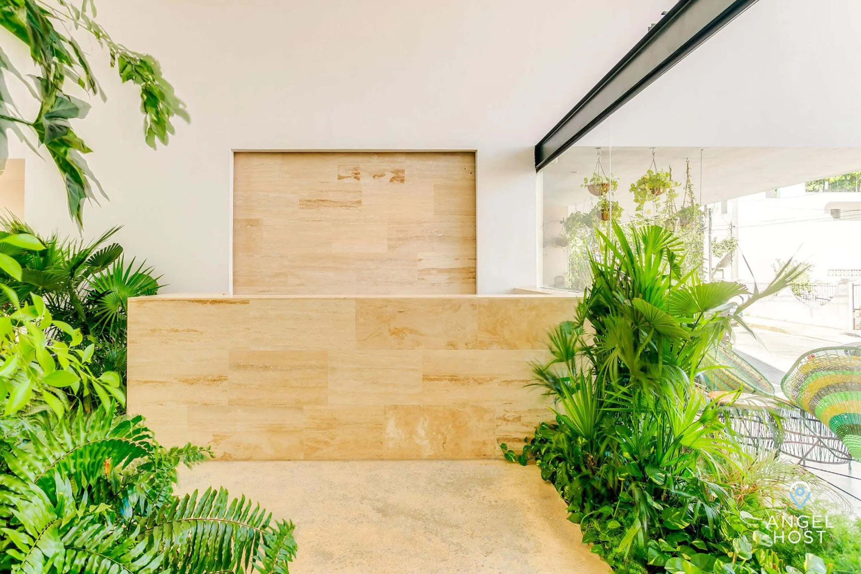 Lobby or reception in NEW Downtown Stay with Oceanview Roof Pool and Gym plus Cafe