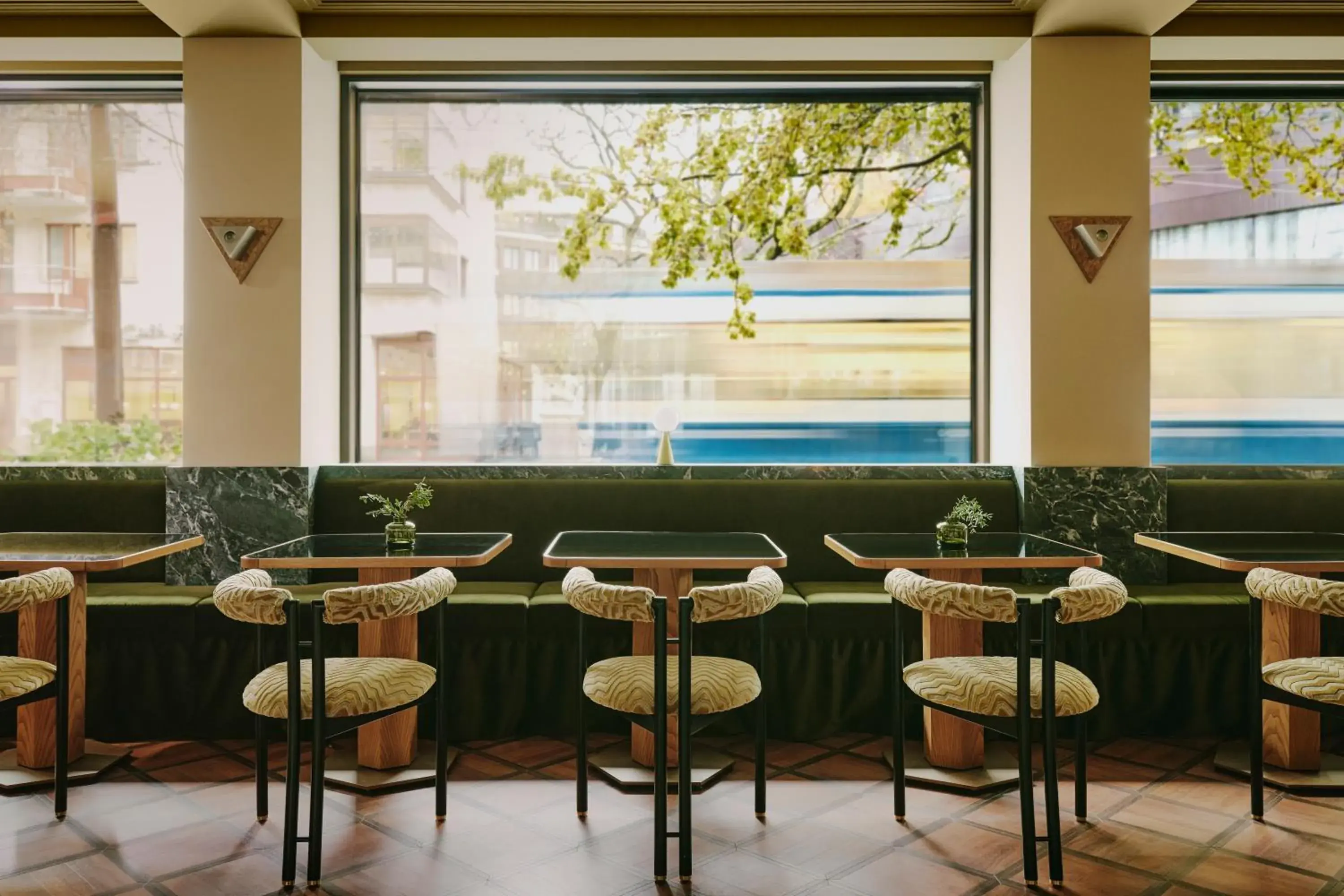 Restaurant/places to eat in Locke am Platz Zurich Restaurant/places to eat in Locke am Platz Zurich