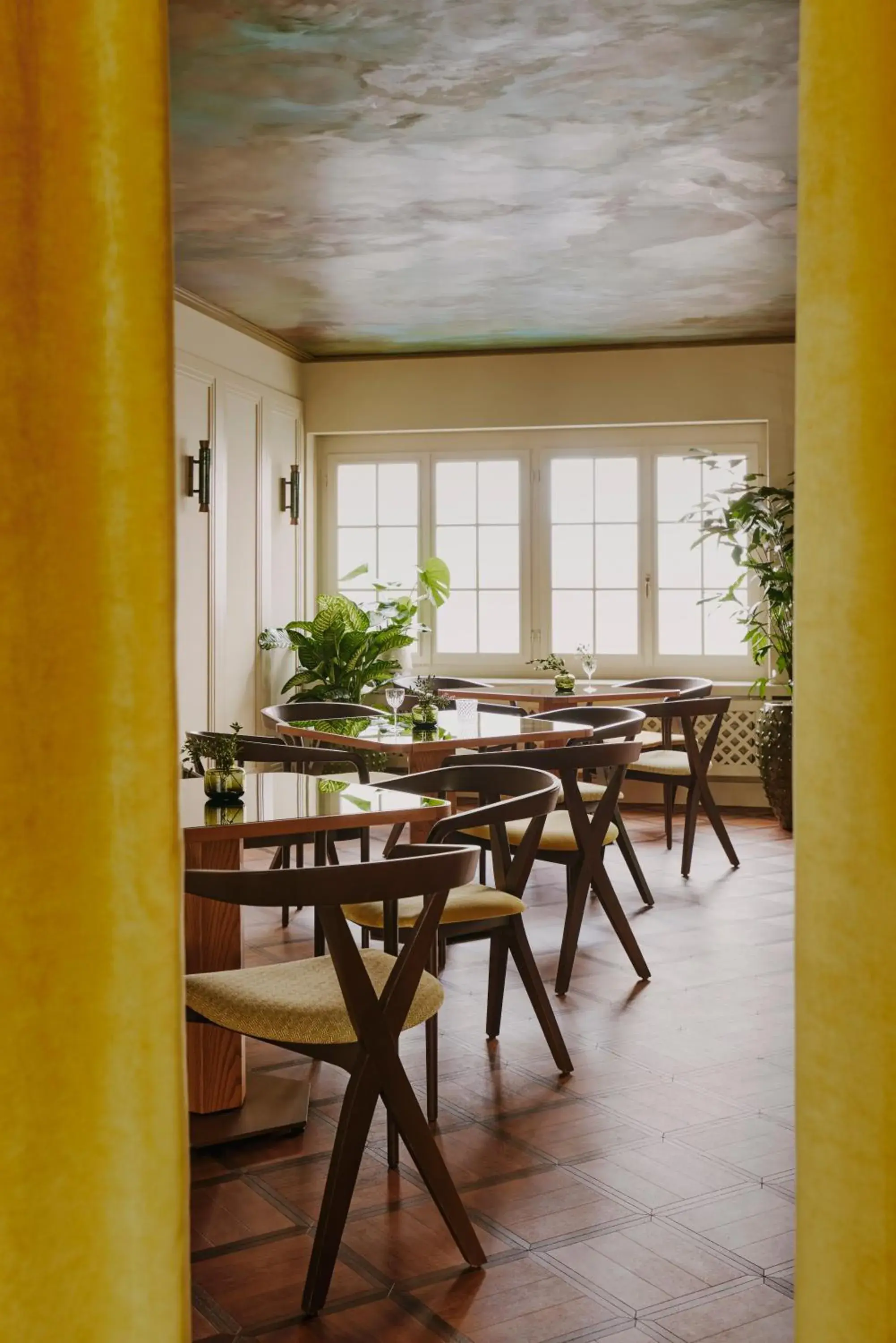 Restaurant/places to eat in Locke am Platz Zurich Restaurant/places to eat in Locke am Platz Zurich