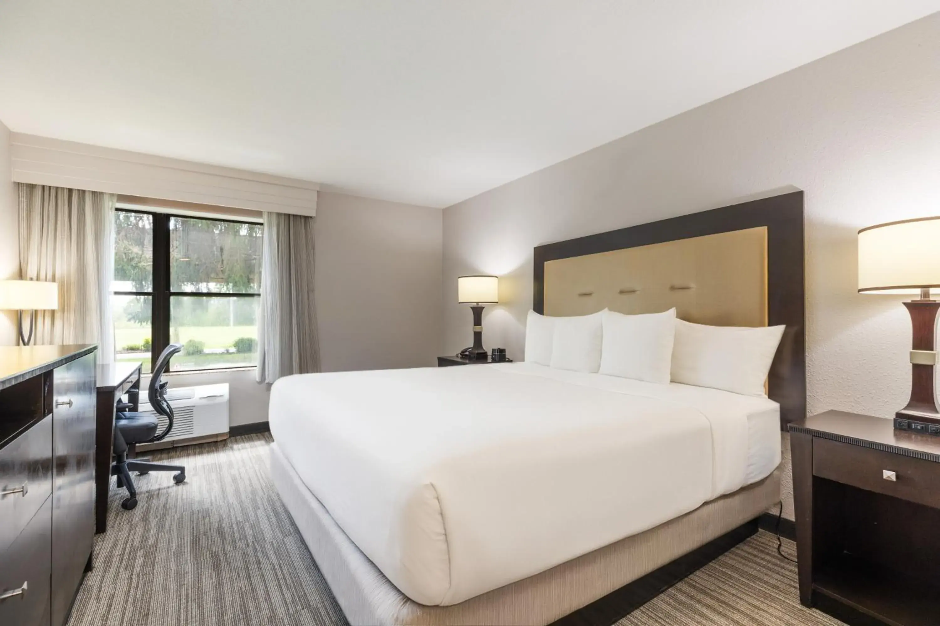 Bed in Branson Hillside Hotel Bed in Branson Hillside Hotel