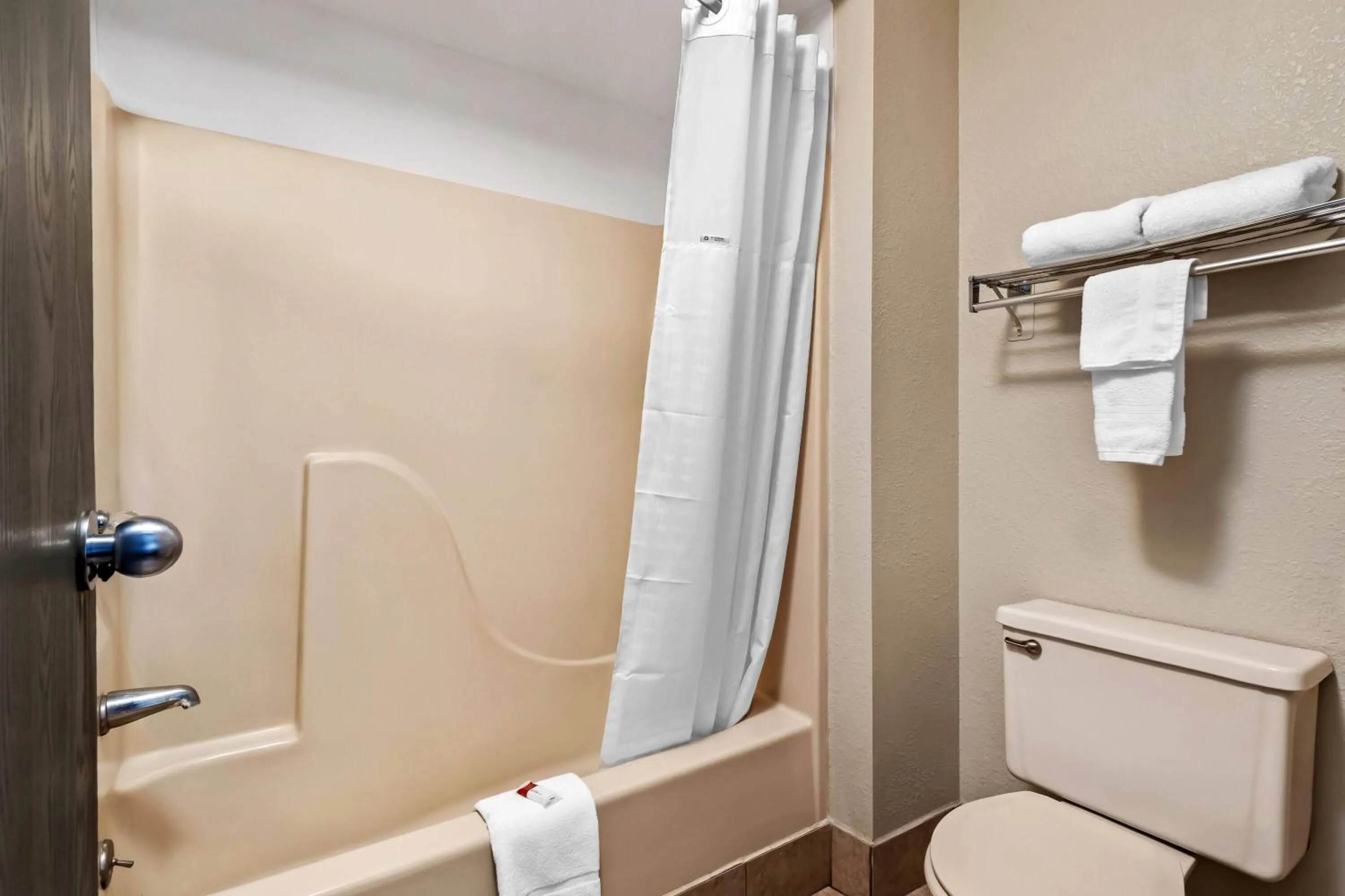 Bathroom in Days Inn by Wyndham Whitmore Lake Near Ann Arbor And Brighton