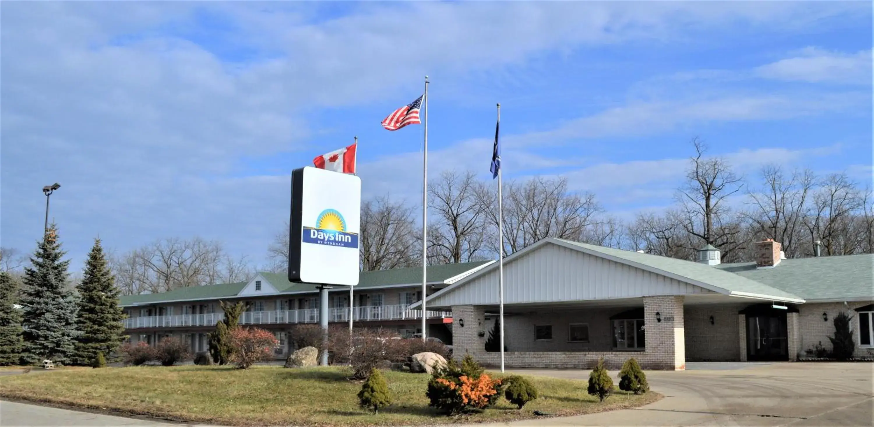 Property building in Days Inn by Wyndham Whitmore Lake Near Ann Arbor And Brighton Property building in Days Inn by Wyndham Whitmore Lake Near Ann Arbor And Brighton