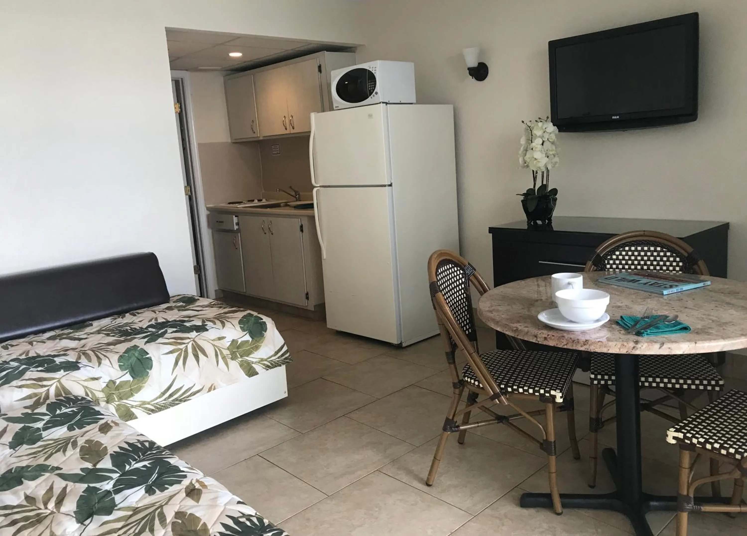Crystal Beach Motor Inn