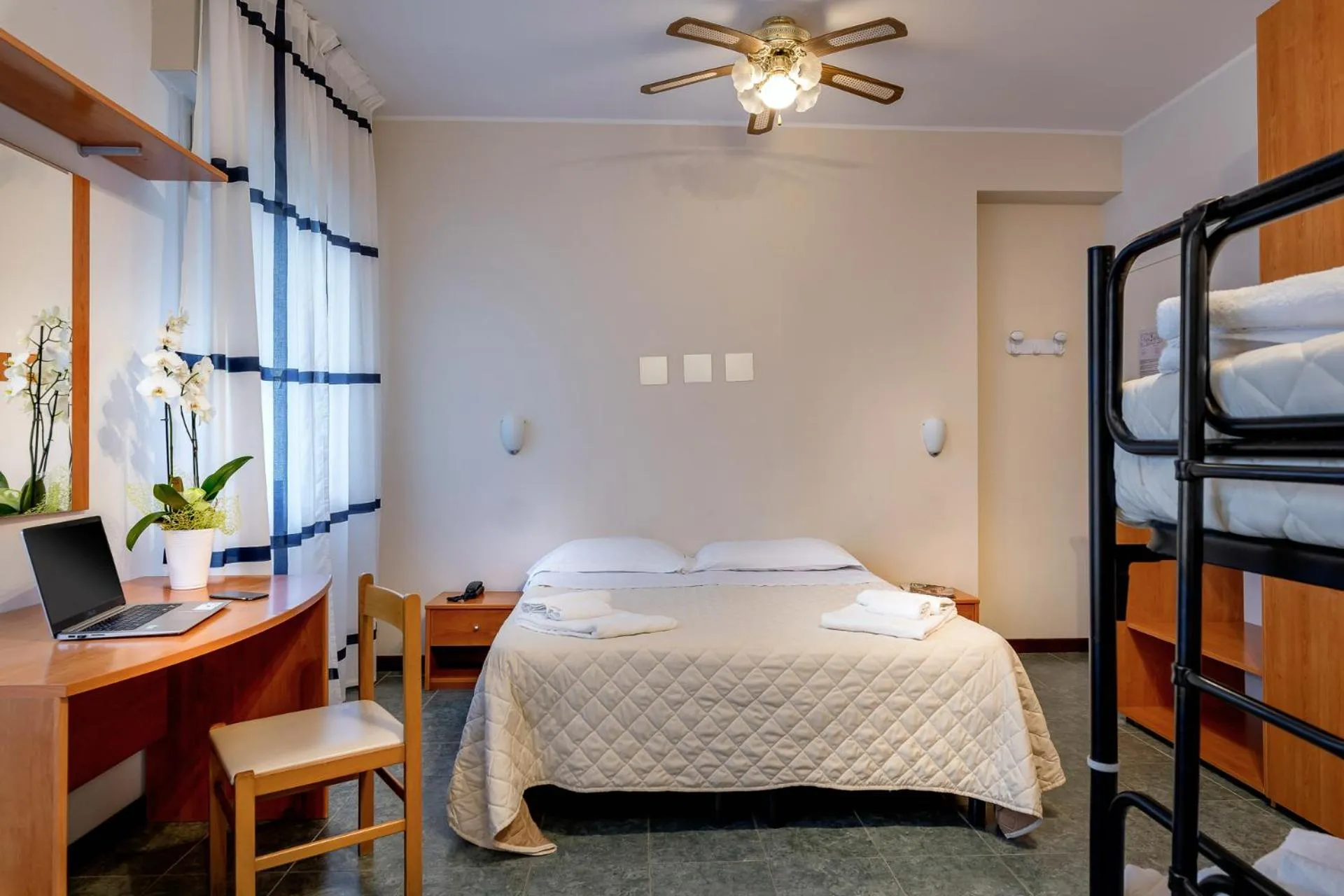 Bed in Hotel Pierre "NUOVA GESTIONE"