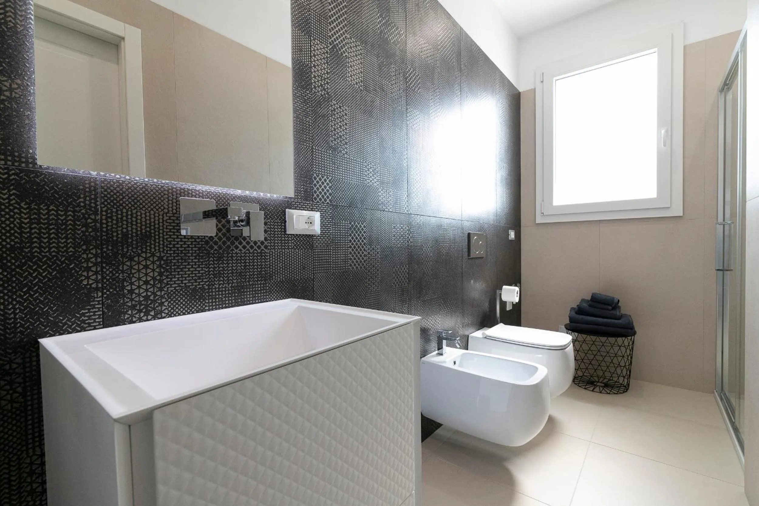 Shower in Stellaris Apartrooms