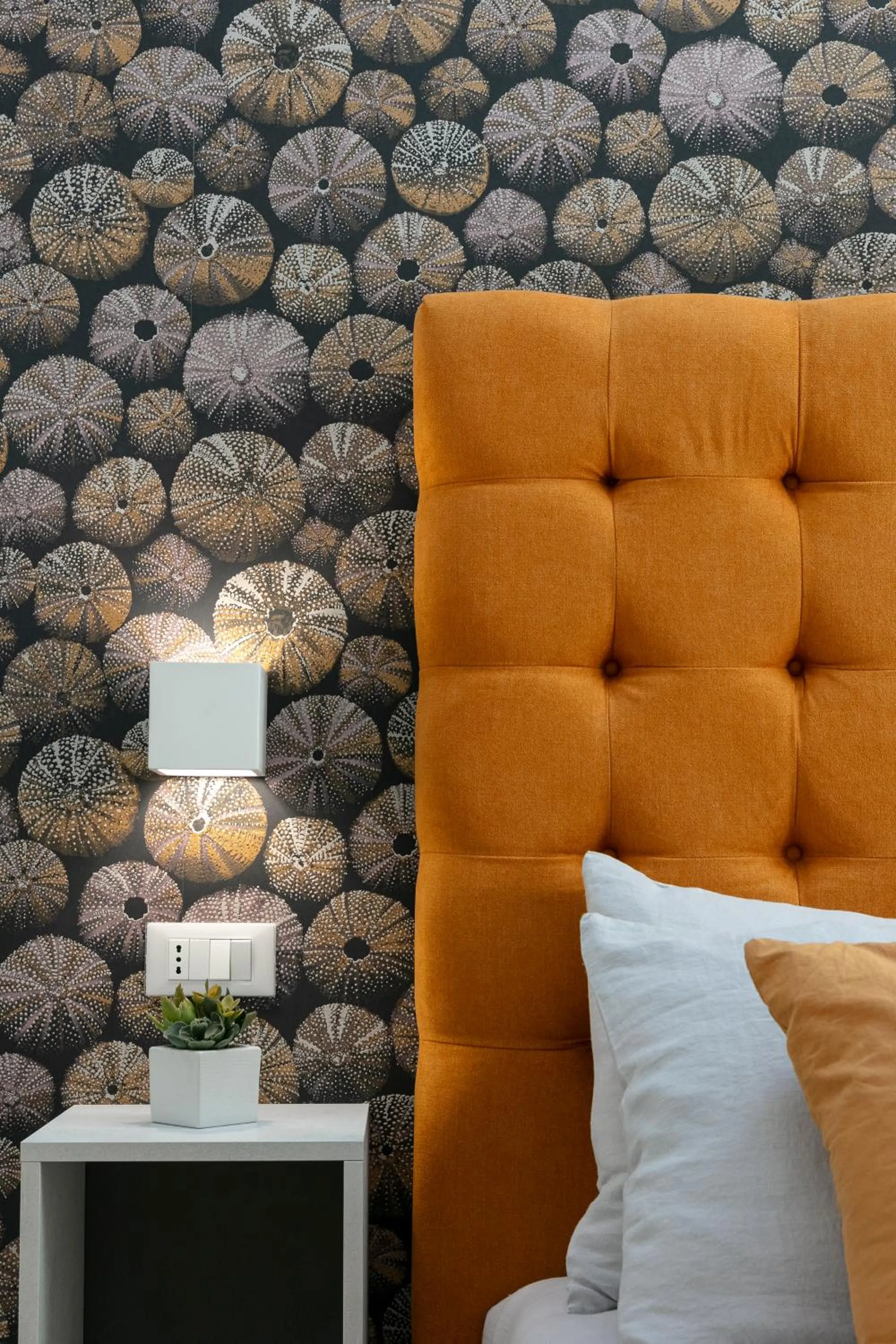 Bed in Stellaris Apartrooms