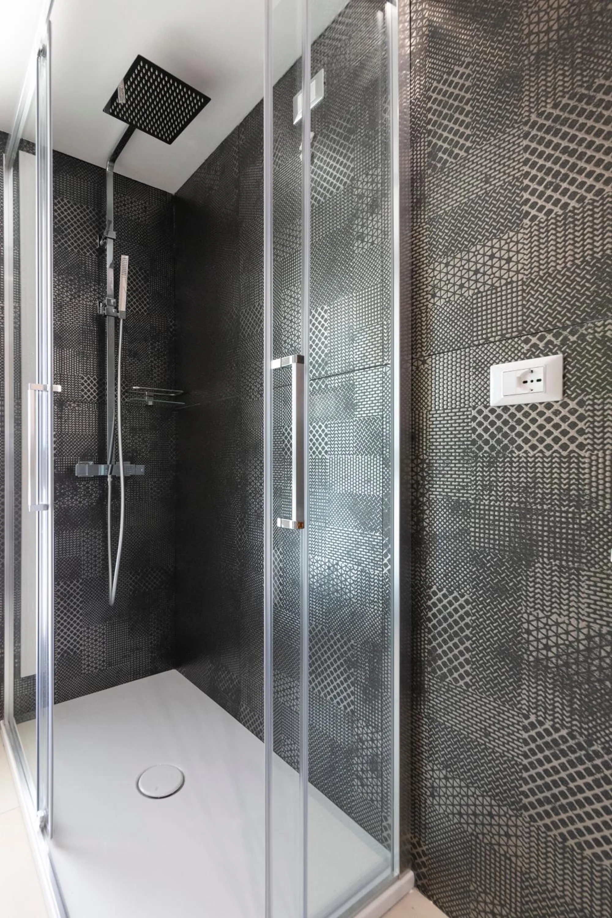 Shower in Stellaris Apartrooms