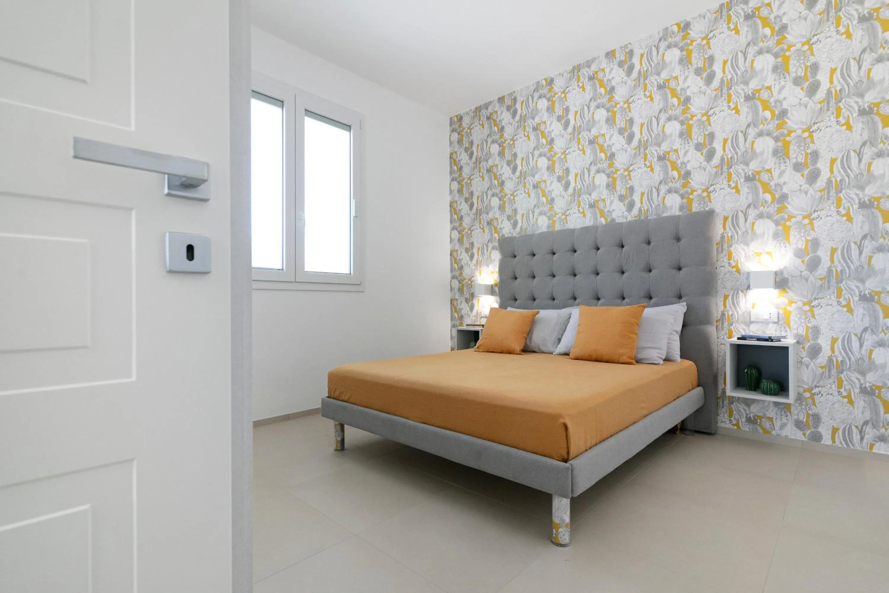 Bed in Stellaris Apartrooms