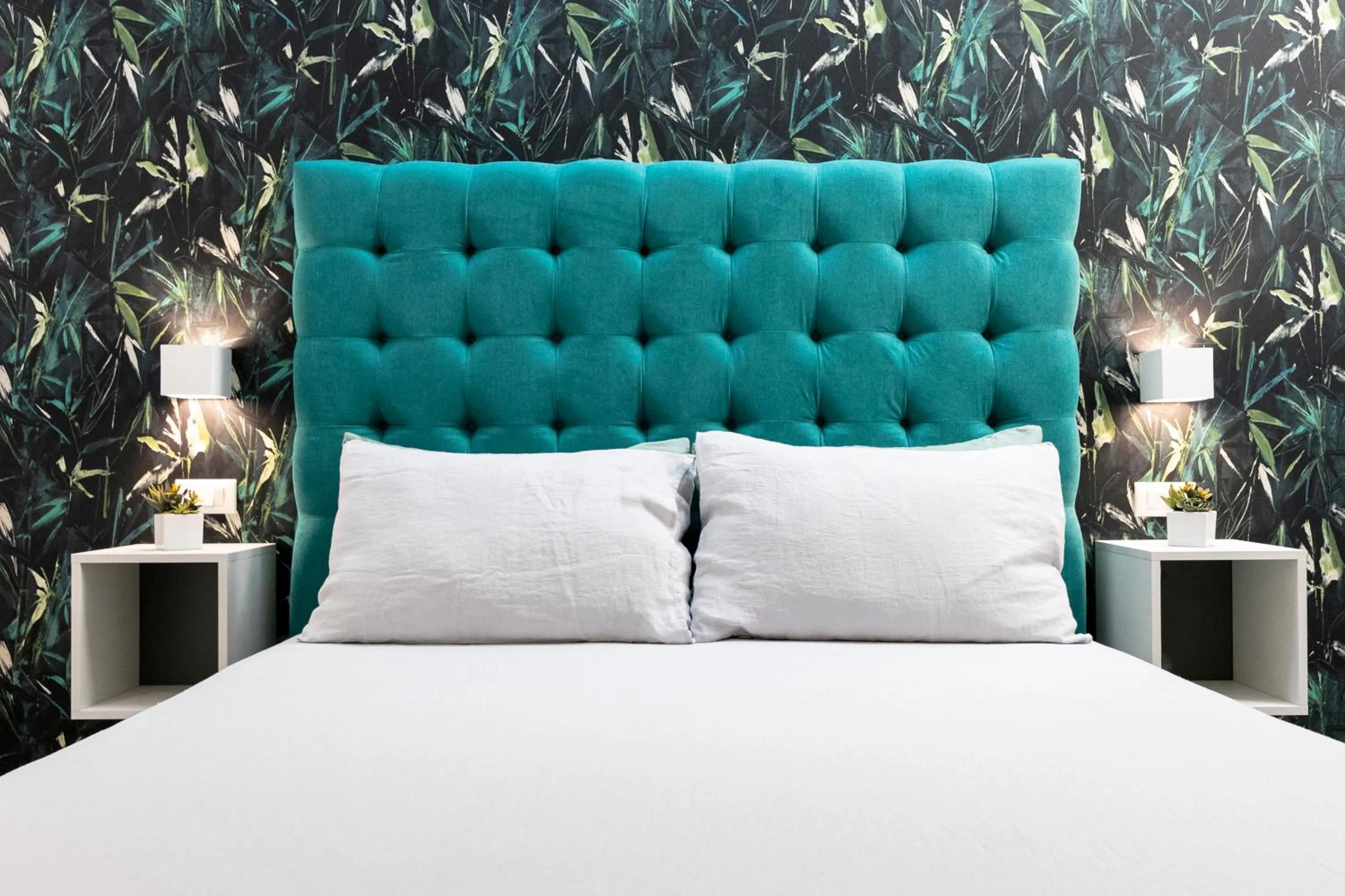 Bed in Stellaris Apartrooms