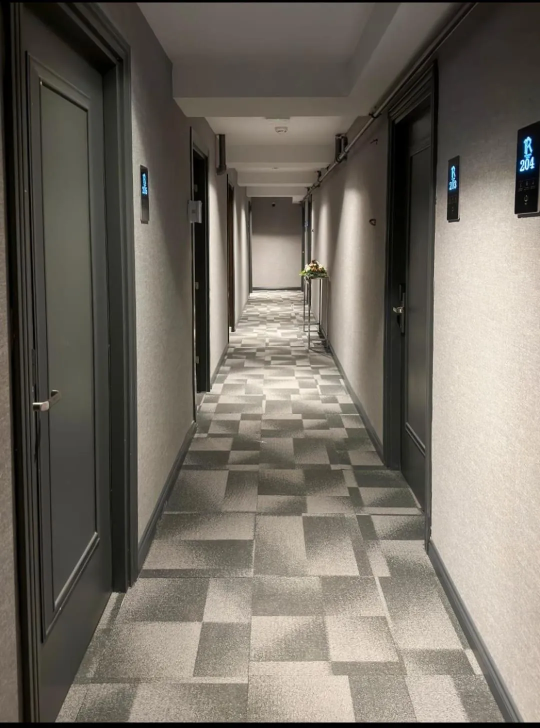 Billiard in THE ROYALS HOTEL