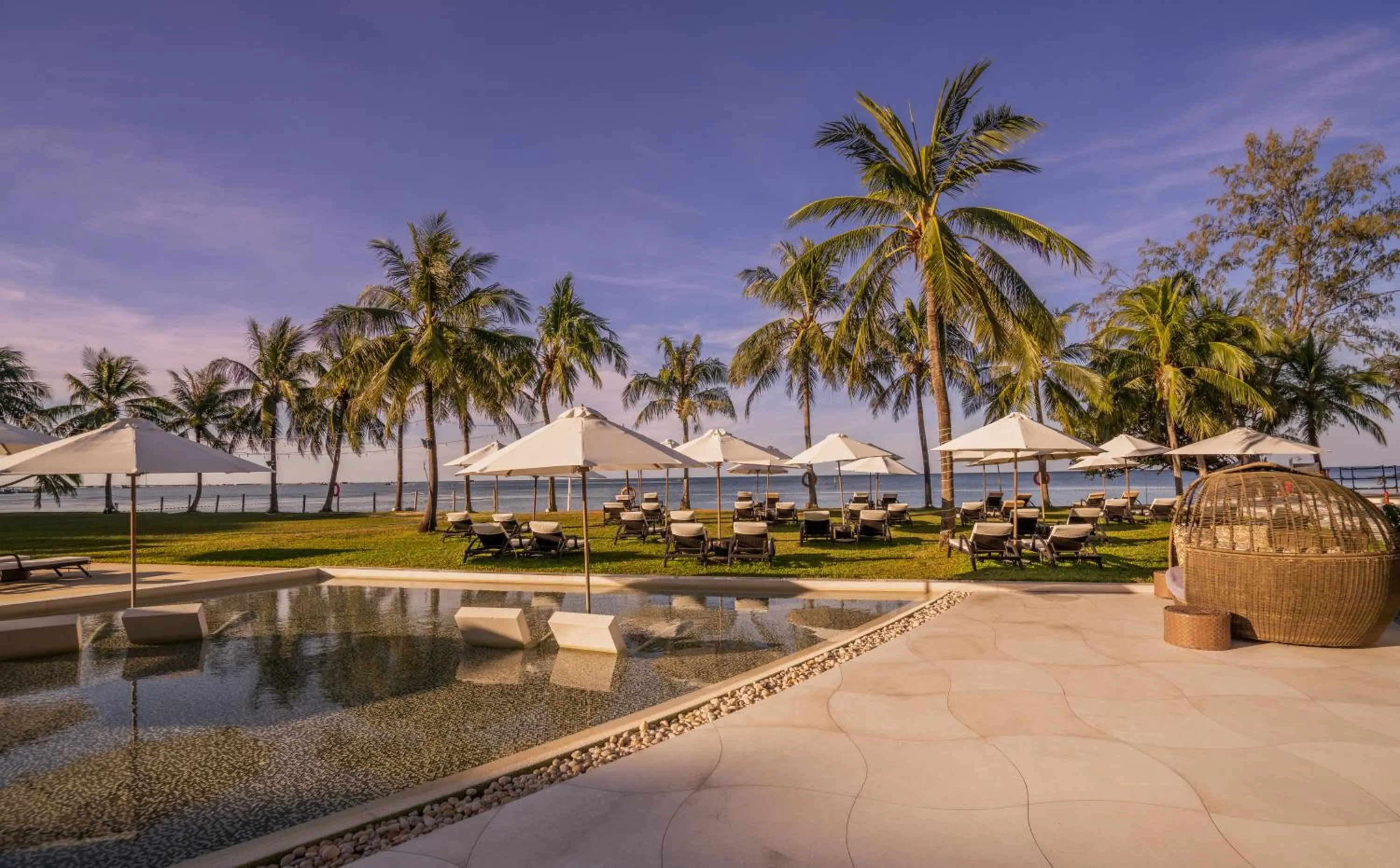 Day in The Shells Resort & Spa Phu Quoc