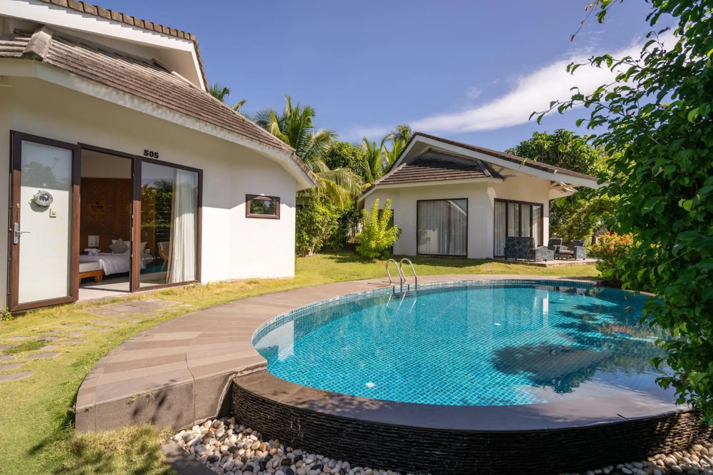 Pool view in The Shells Resort & Spa Phu Quoc Pool view in The Shells Resort & Spa Phu Quoc