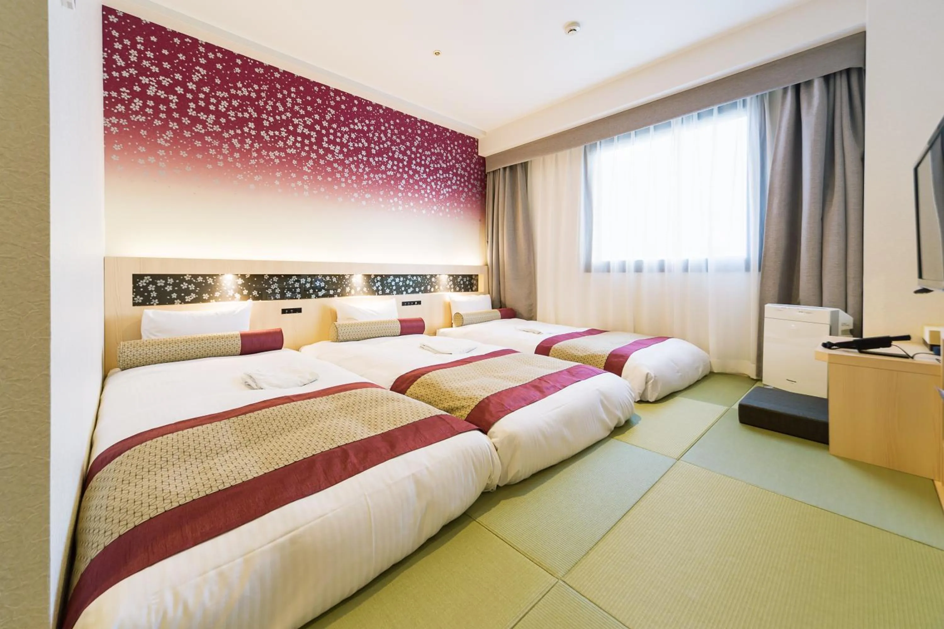 Bed in Hotel Wing International Premium Tokyo Yotsuya
