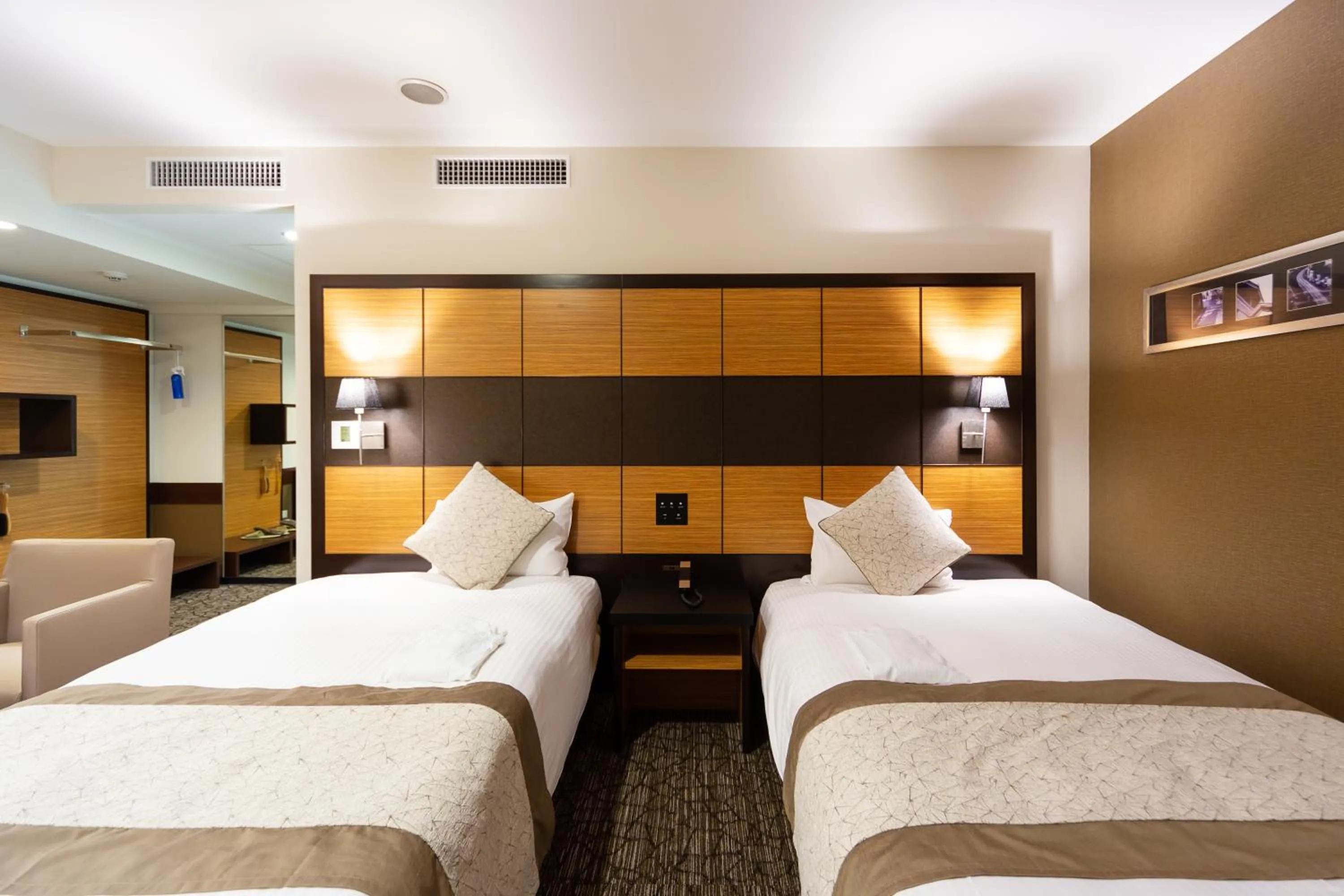 Bedroom, Bed in Hotel Wing International Premium Tokyo Yotsuya