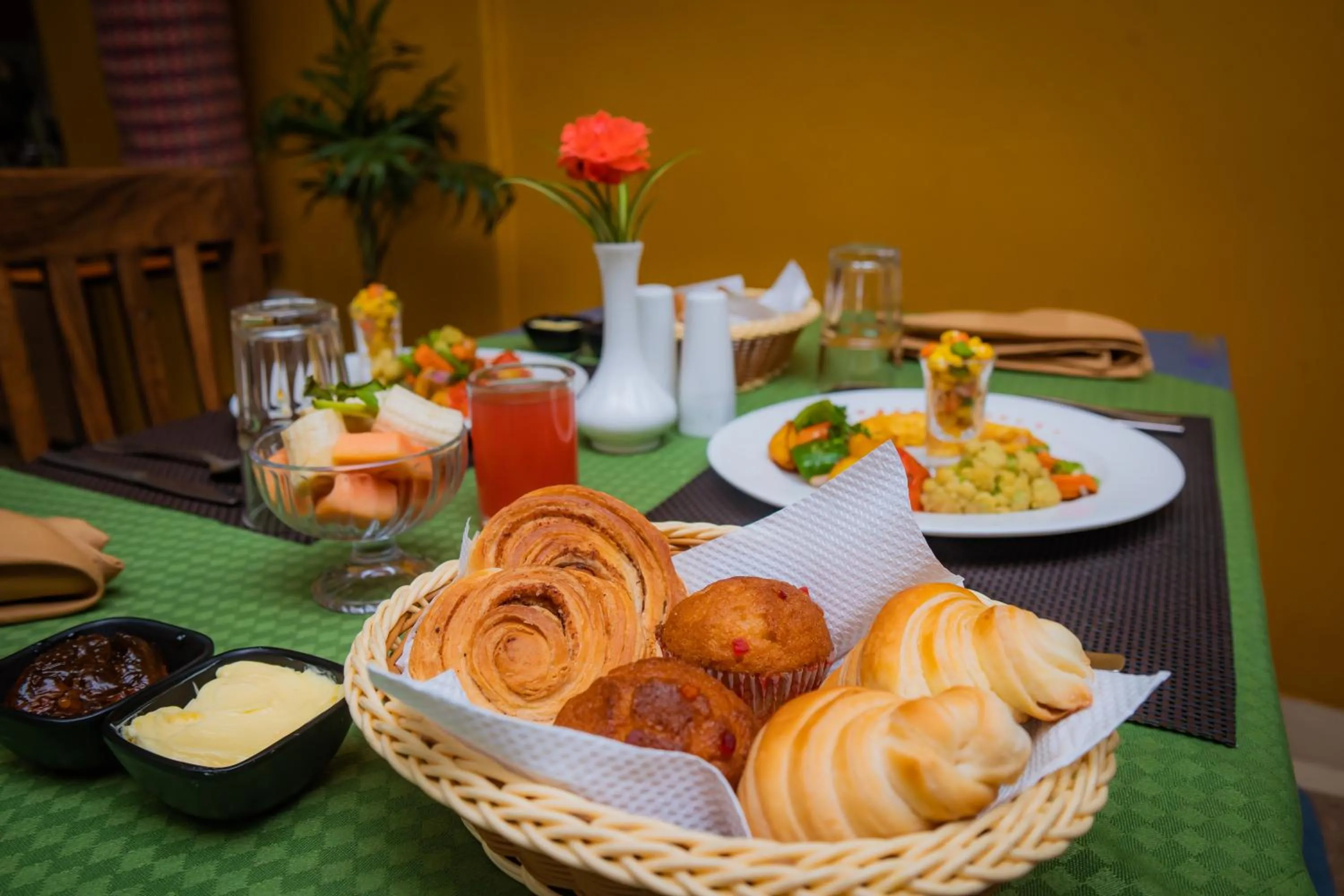 Breakfast in Hotel Crown Himalayas