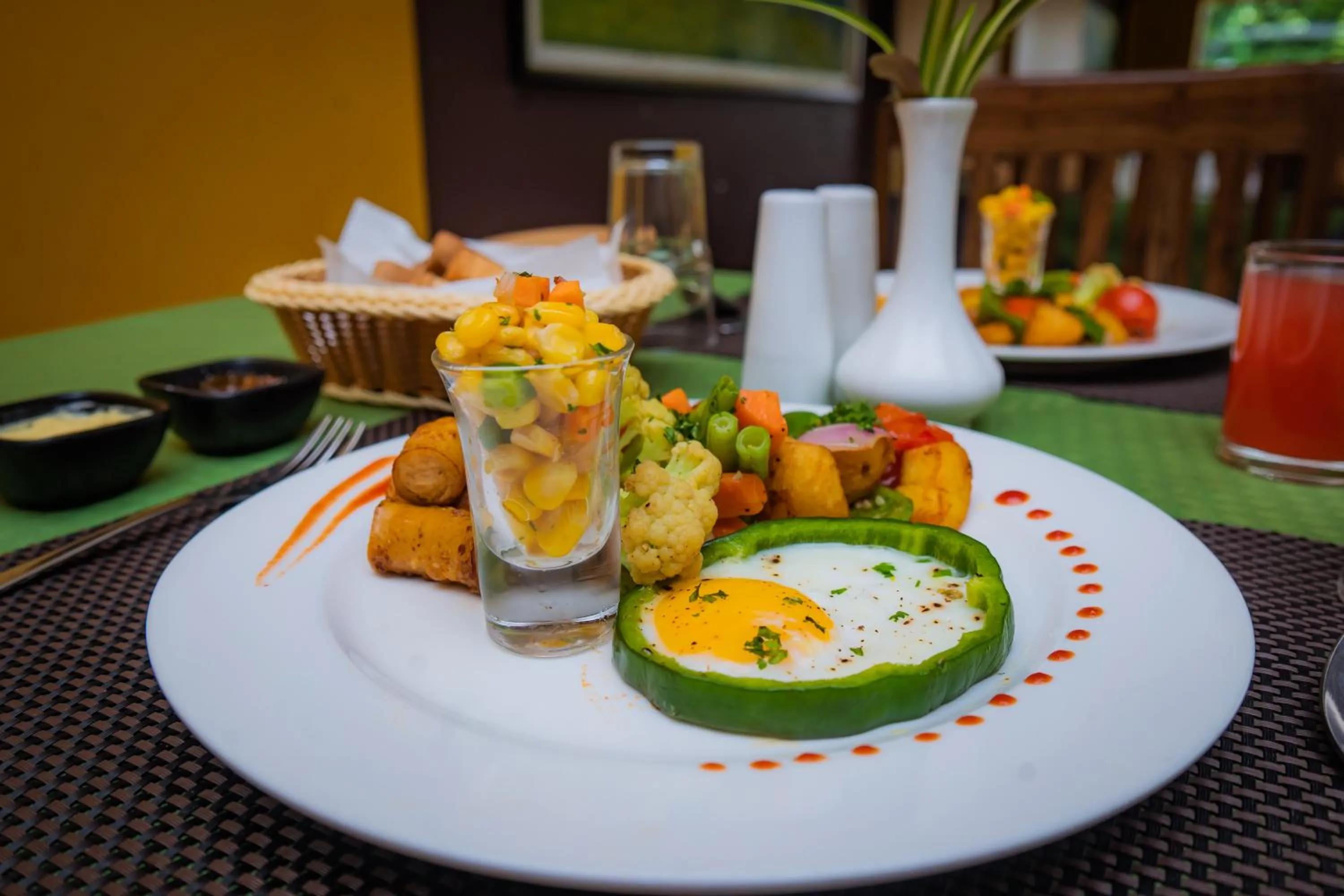 Breakfast in Hotel Crown Himalayas