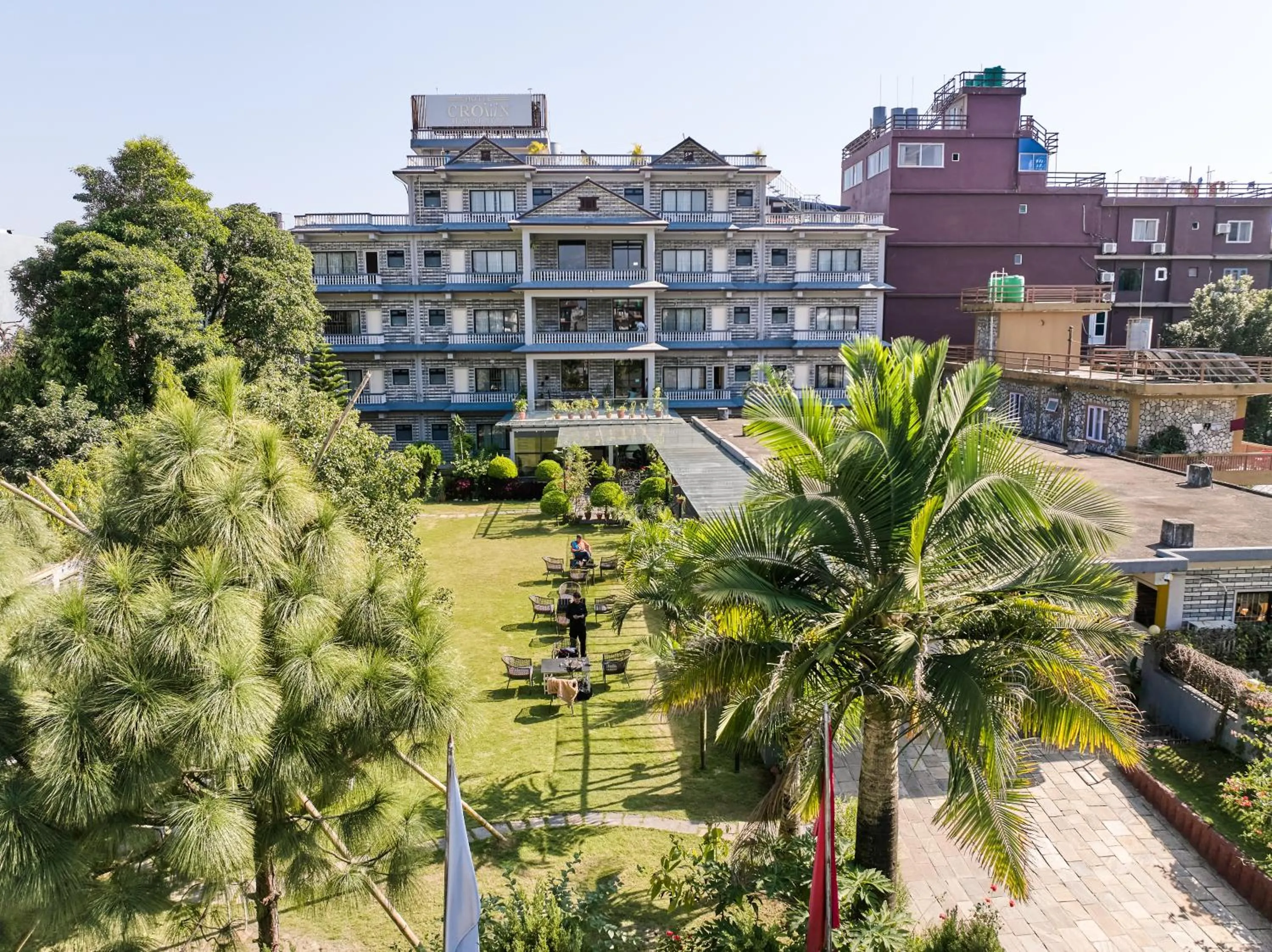 Hotel Crown Himalayas