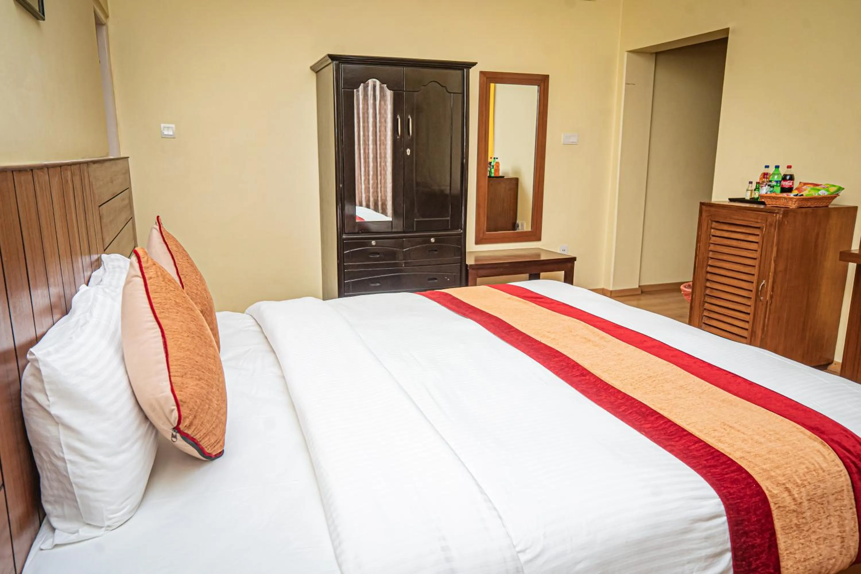 Bed in Hotel Crown Himalayas