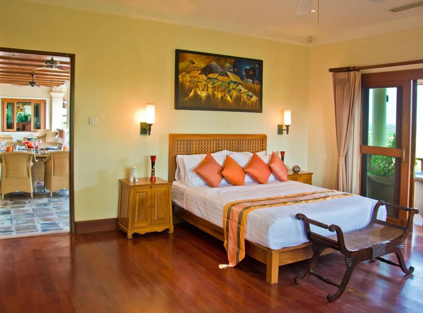 Bedroom, Bed in Villa Oriole