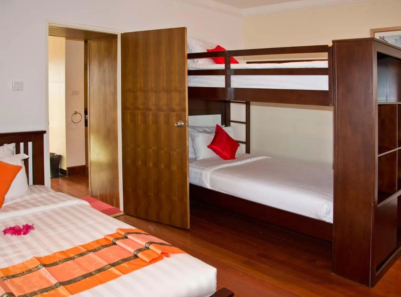 Bedroom, Bed in Villa Oriole