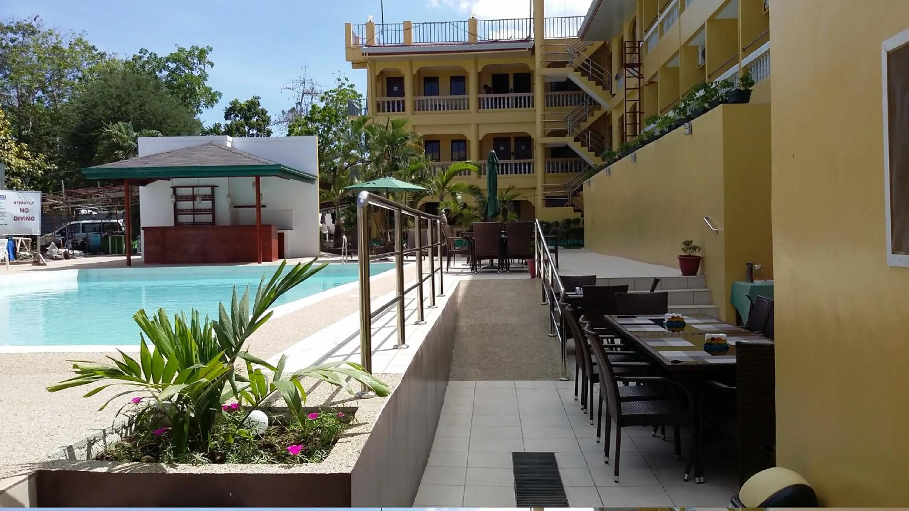 Cherrys @ Home Too Inland Resort