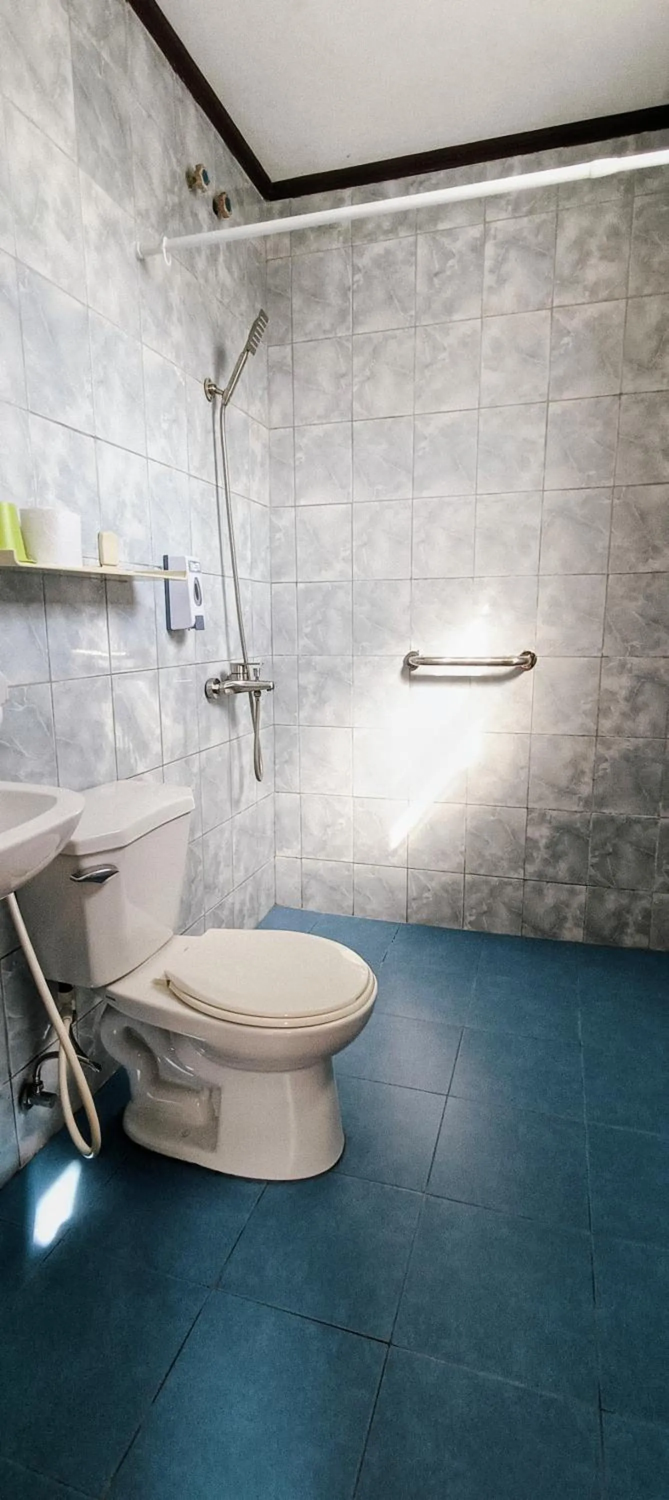 Cherrys @ Home Too Inland Resort