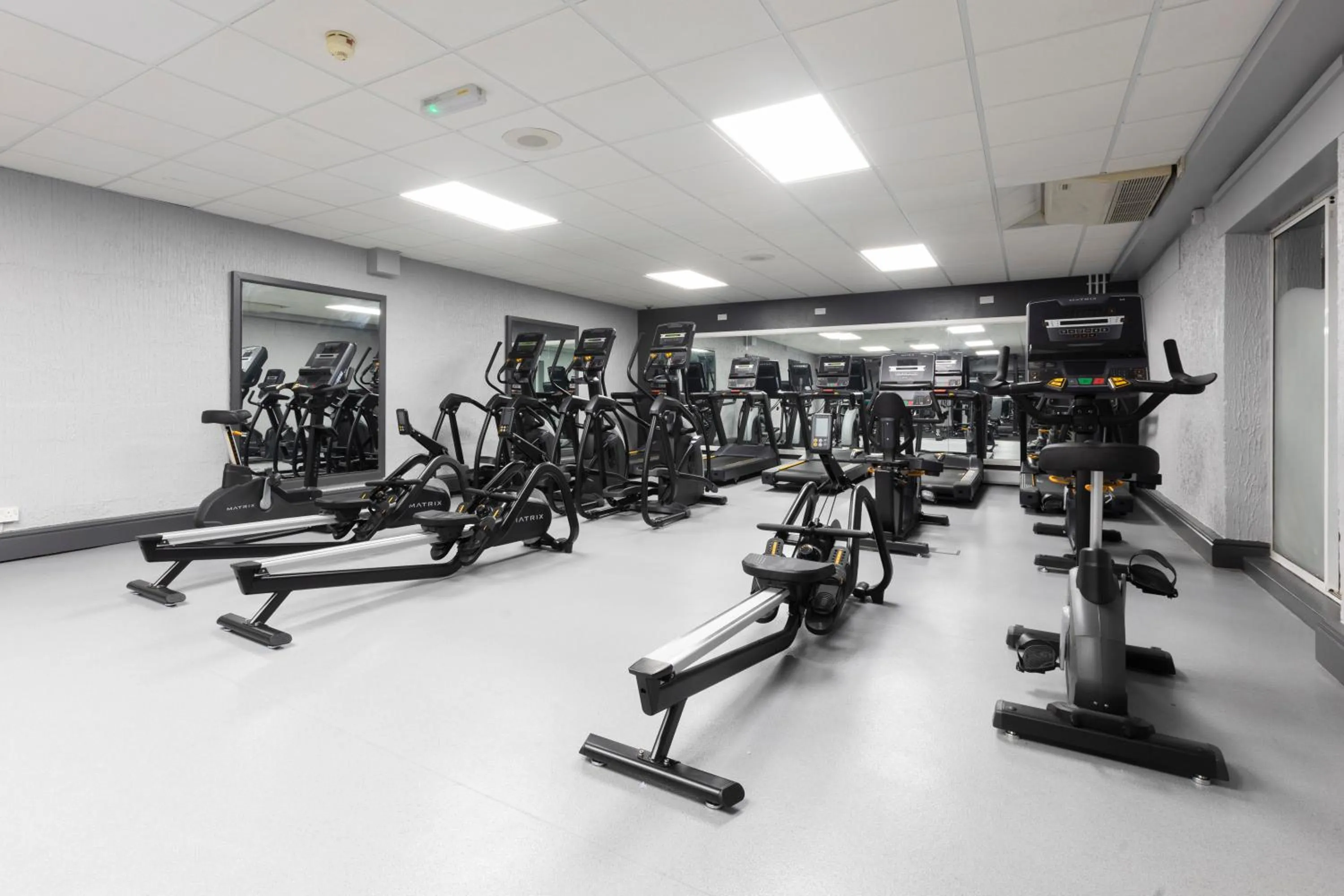 Fitness centre/facilities in Gloucester Robinswood Hotel, BW Signature Collection