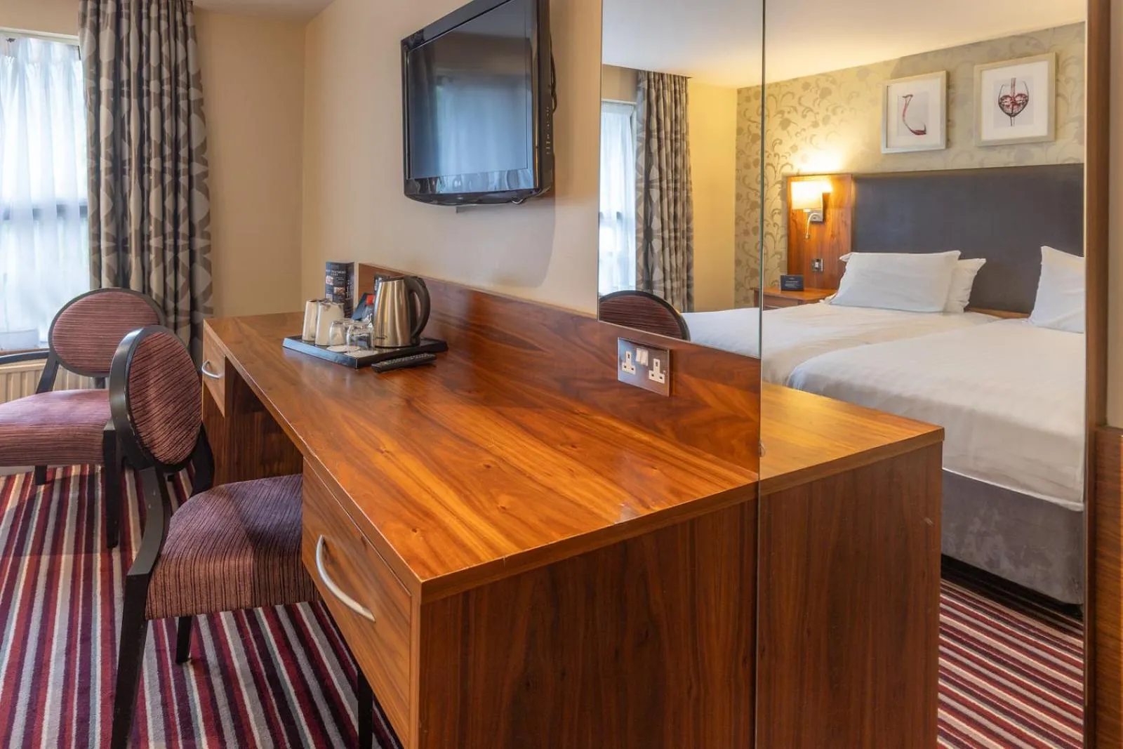 Bed in Gloucester Robinswood Hotel, BW Signature Collection