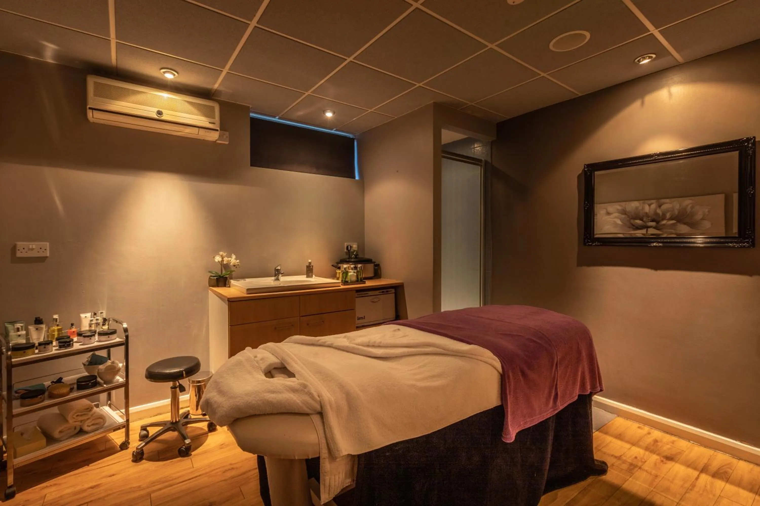 Spa and wellness centre/facilities in Gloucester Robinswood Hotel, BW Signature Collection