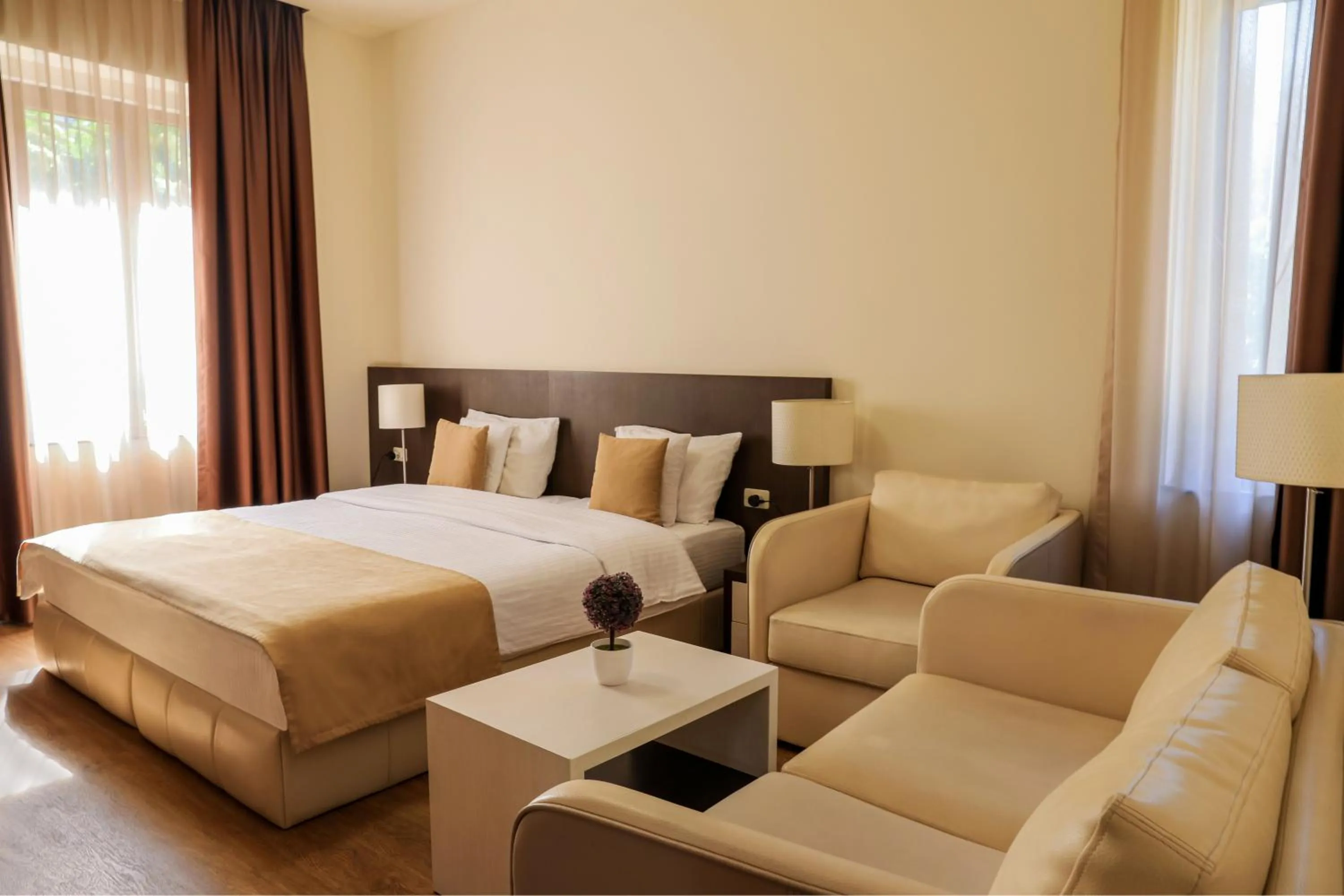 Photo of the whole room, Bed in My Hotel Yerevan