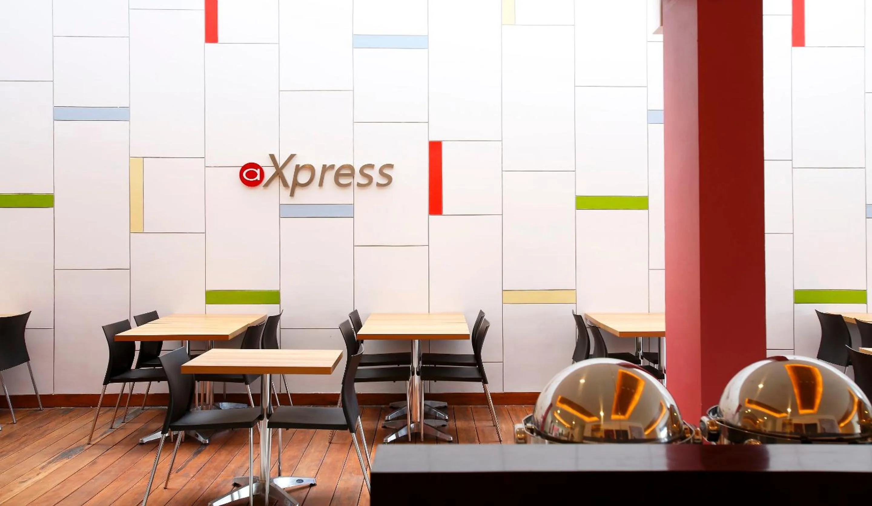 Dining area in Amaris Hotel Dewi Sri - Bali