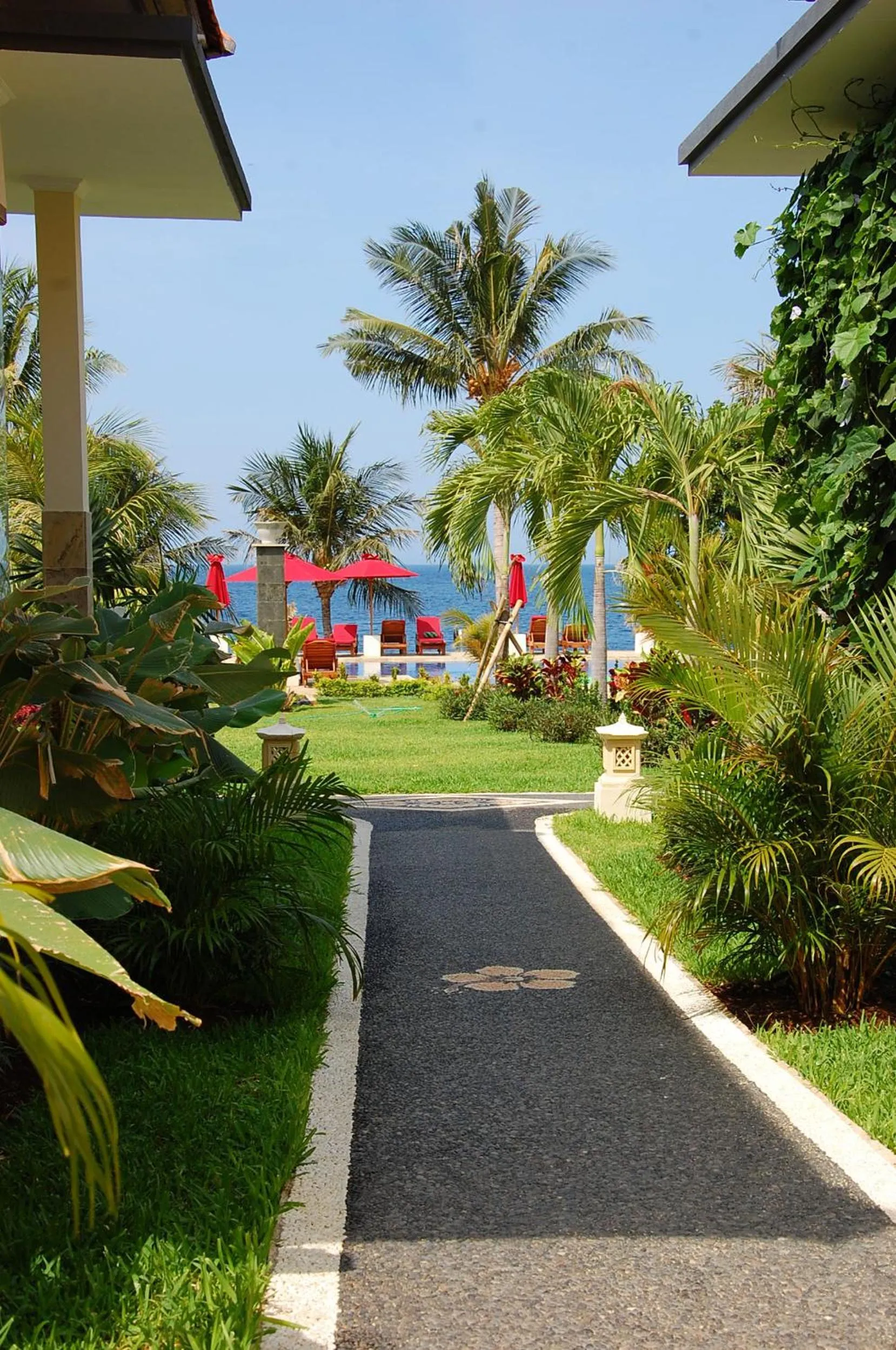 Garden view in Bali Dive Resort and Spa