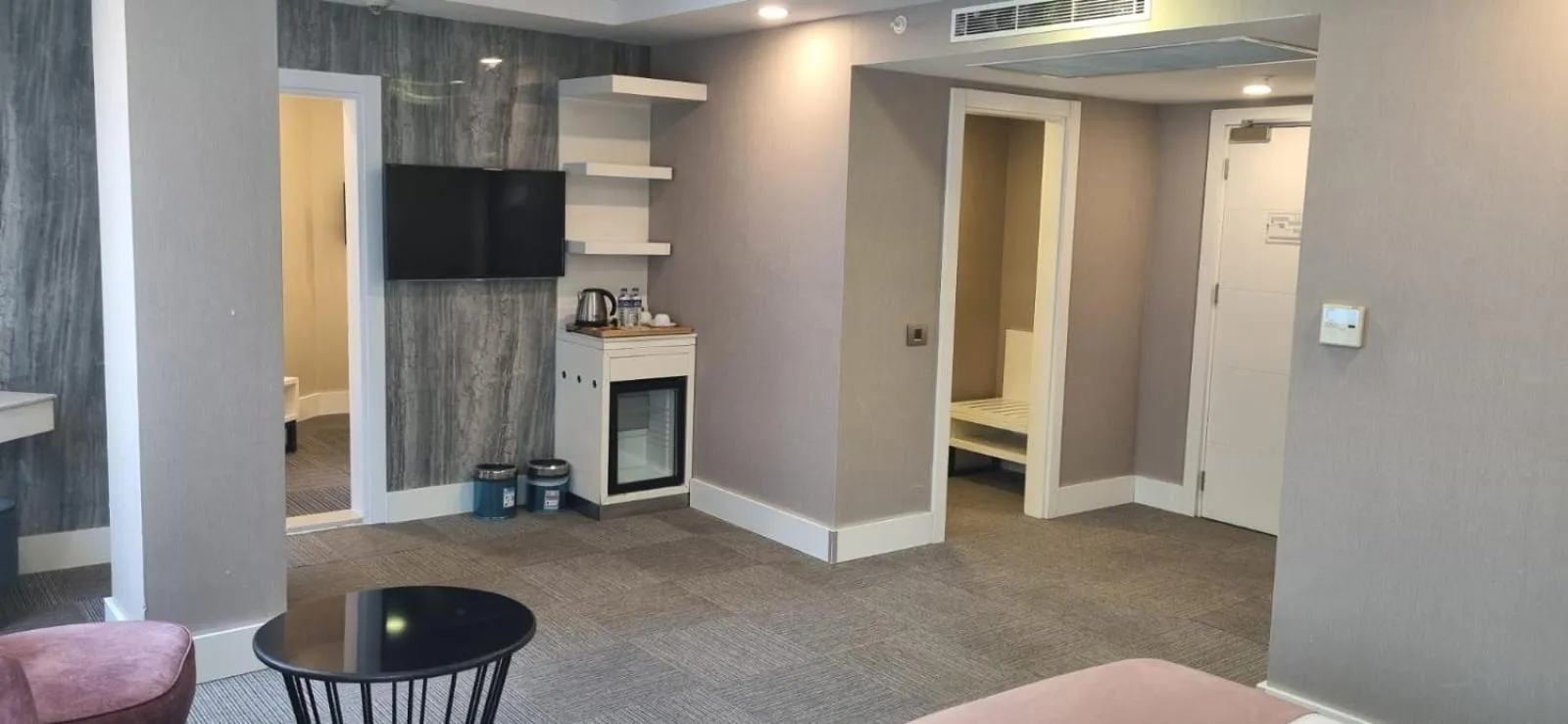 Bedroom in Mia Berre Hotels